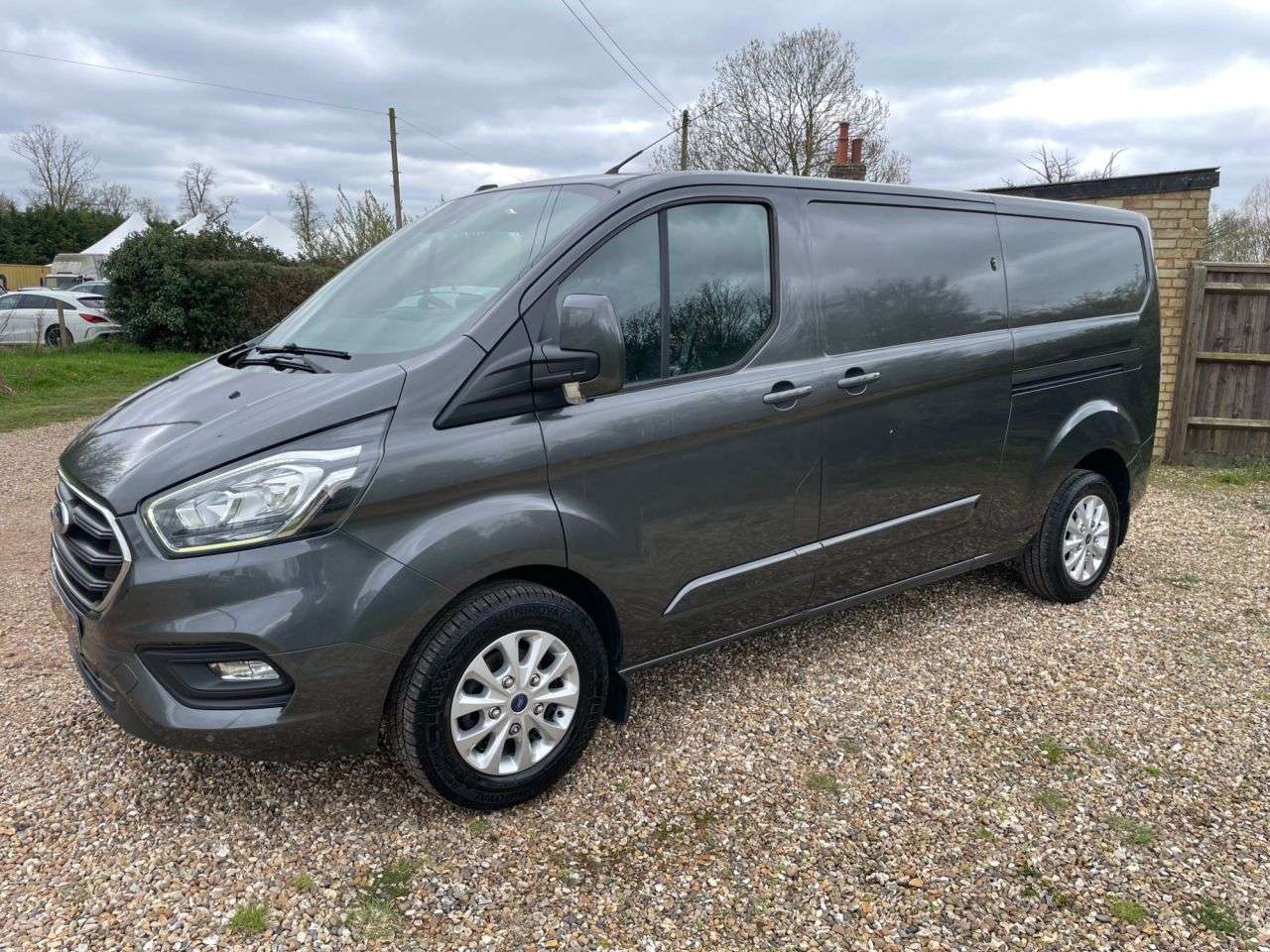 A 2020 FORD TRANSIT CUSTOM 2.0 300 EcoBlue Limited Panel Van 5dr Diesel Manual L2 H1 Euro 6 (s/s) (130 A 2020 FORD TRANSIT CUSTOM 2.0 300 EcoBlue Limited Panel Van 5dr Diesel Manual L2 H1 Euro 6 (s/s) (130
