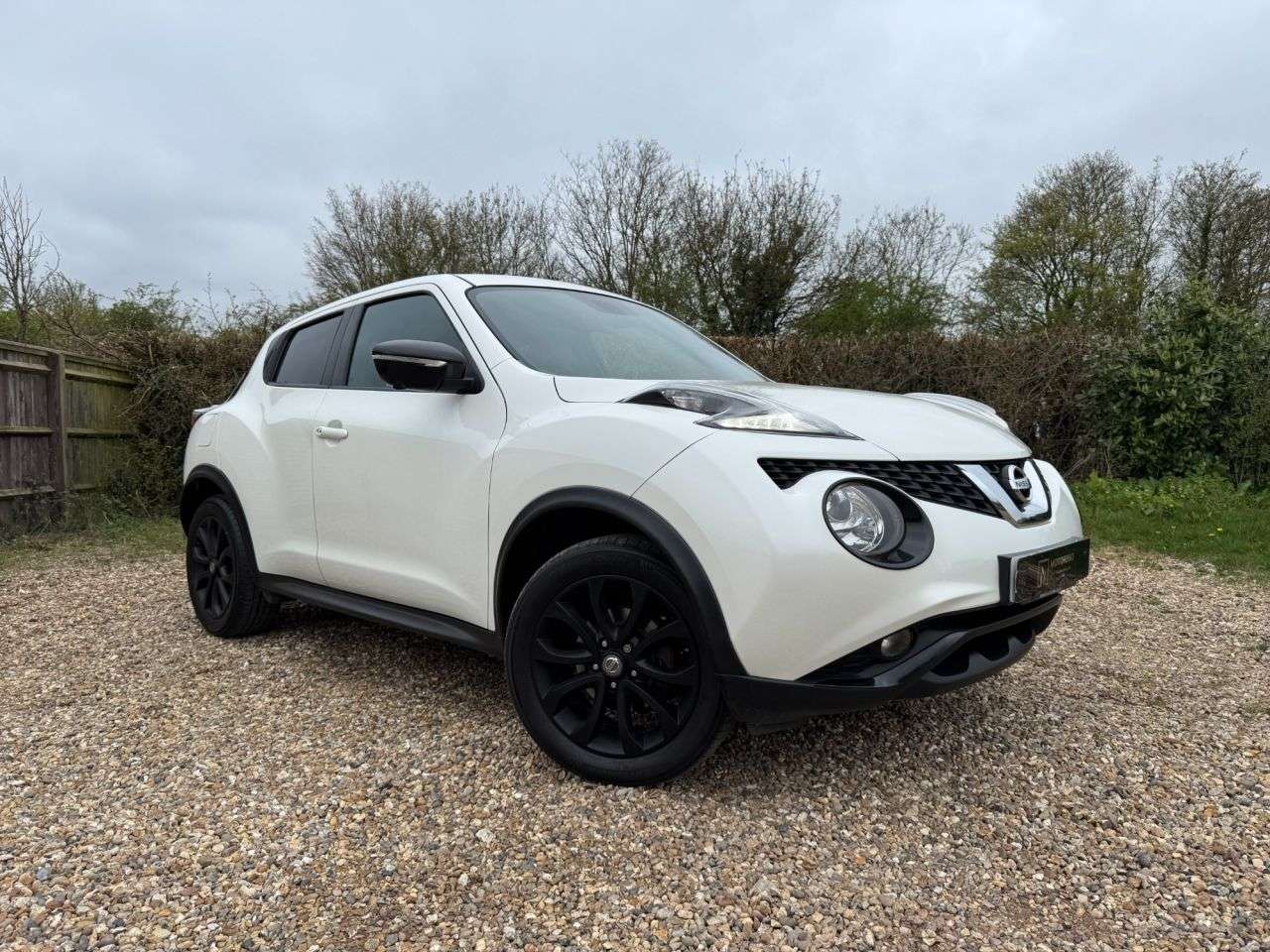 A 2014 NISSAN JUKE 1.2 DIG-T Tekna SUV 5dr Petrol Manual Euro 5 (s/s) Euro 5 (115 ps) IMMACULA A 2014 NISSAN JUKE 1.2 DIG-T Tekna SUV 5dr Petrol Manual Euro 5 (s/s) Euro 5 (115 ps) IMMACULA