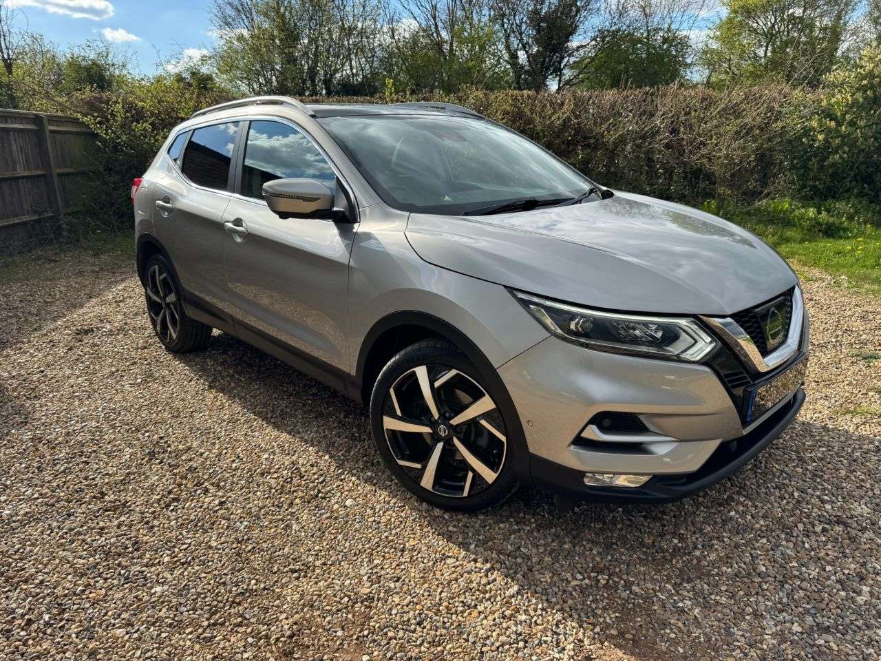 A 2017 NISSAN QASHQAI 1.2 DIG-T Tekna SUV 5dr Petrol XTRON Euro 6 (s/s) (115 ps) AUTO, HIGH SPEC, A 2017 NISSAN QASHQAI 1.2 DIG-T Tekna SUV 5dr Petrol XTRON Euro 6 (s/s) (115 ps) AUTO, HIGH SPEC,