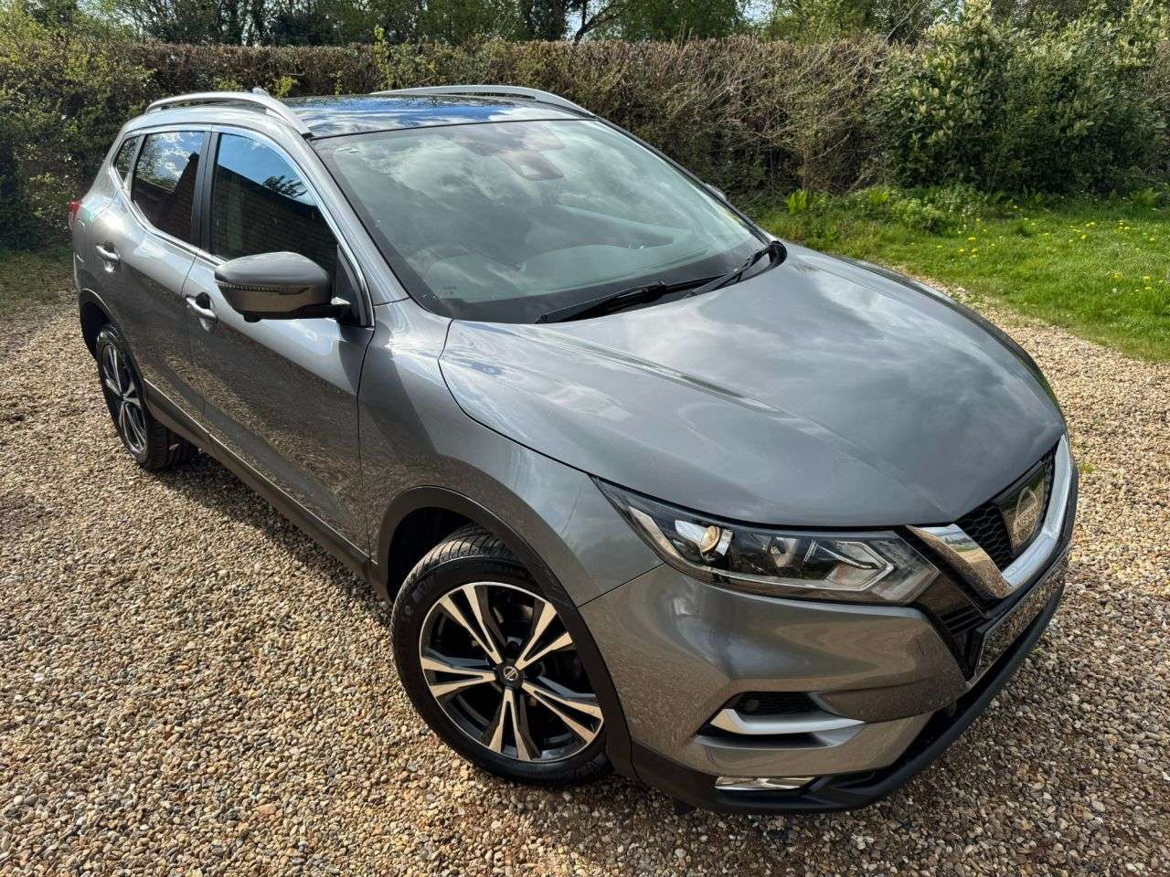 A 2018 NISSAN QASHQAI 1.2 DIG-T N-Connecta SUV 5dr Petrol XTRON Euro 6 (s/s) (115 ps) FULL HISTOR A 2018 NISSAN QASHQAI 1.2 DIG-T N-Connecta SUV 5dr Petrol XTRON Euro 6 (s/s) (115 ps) FULL HISTOR