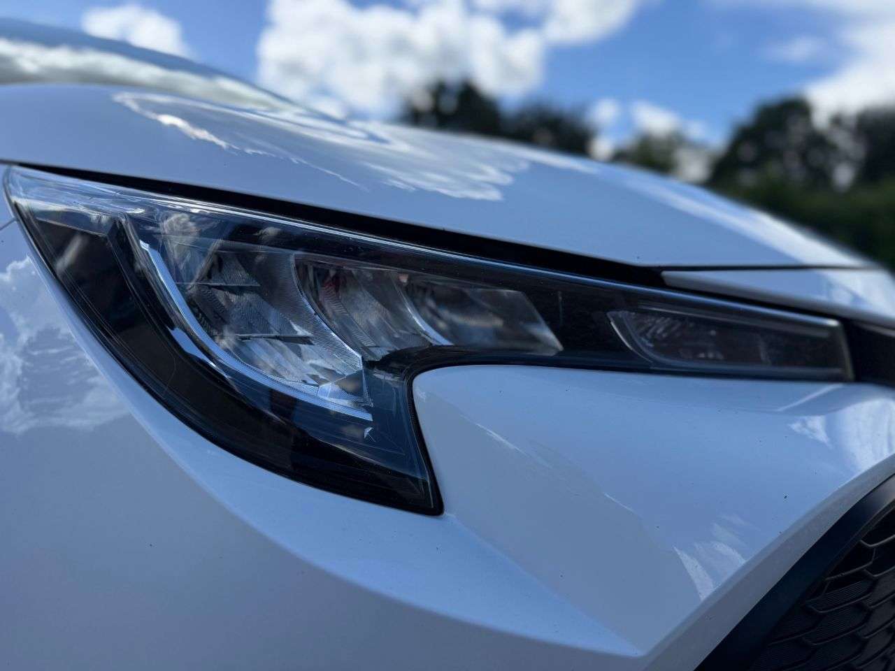 A 2022 TOYOTA COROLLA 1.8 VVT-h 5dr Petrol Hybrid CVT Euro 6 (s/s) (122 ps) 5 SEATER HYBRID | LOW A 2022 TOYOTA COROLLA 1.8 VVT-h 5dr Petrol Hybrid CVT Euro 6 (s/s) (122 ps) 5 SEATER HYBRID | LOW