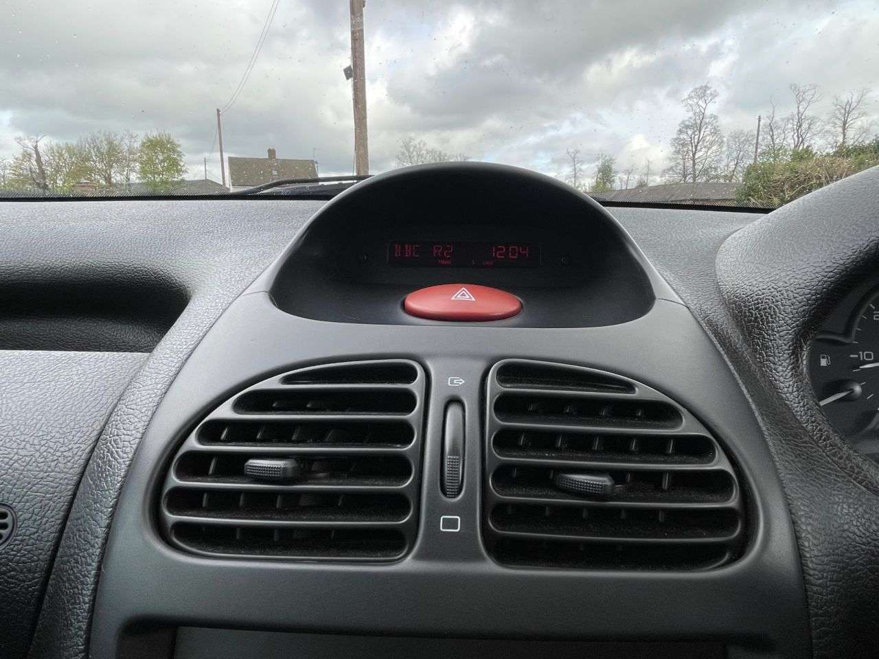2002 PEUGEOT 206 2002 PEUGEOT 206