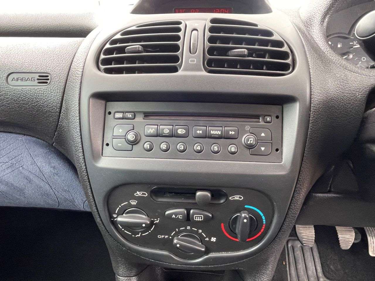2002 PEUGEOT 206 2002 PEUGEOT 206