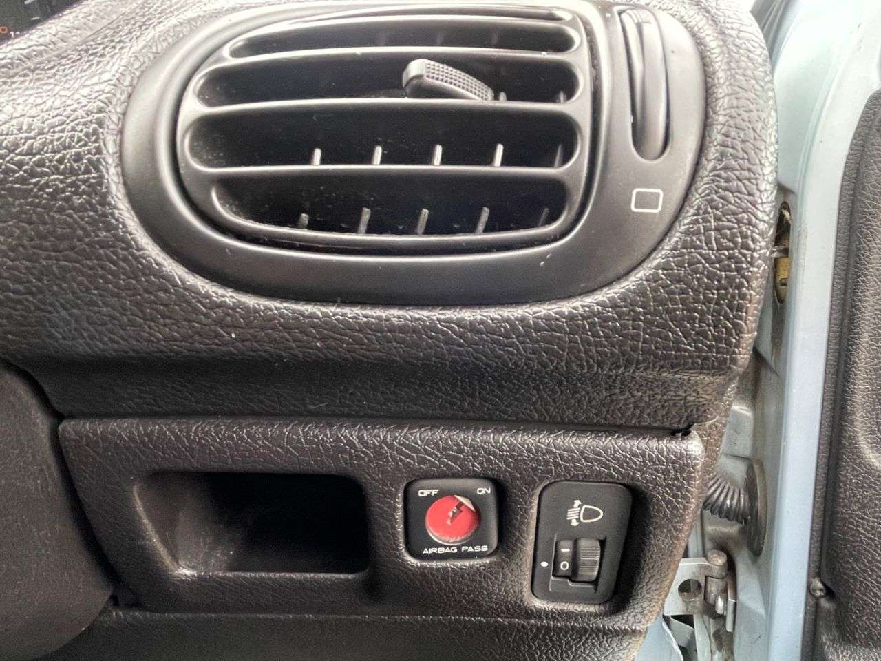 2002 PEUGEOT 206 2002 PEUGEOT 206
