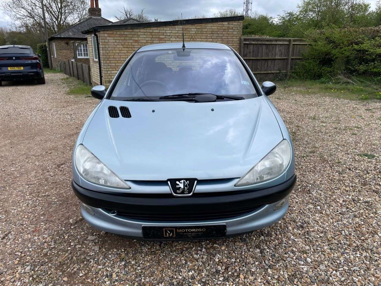 A 2002 PEUGEOT 206 1.4 HDi LX Hatchback 5dr Diesel Manual (a/c) (113 g/km, 67 bhp) 19 SERVICES A 2002 PEUGEOT 206 1.4 HDi LX Hatchback 5dr Diesel Manual (a/c) (113 g/km, 67 bhp) 19 SERVICES
