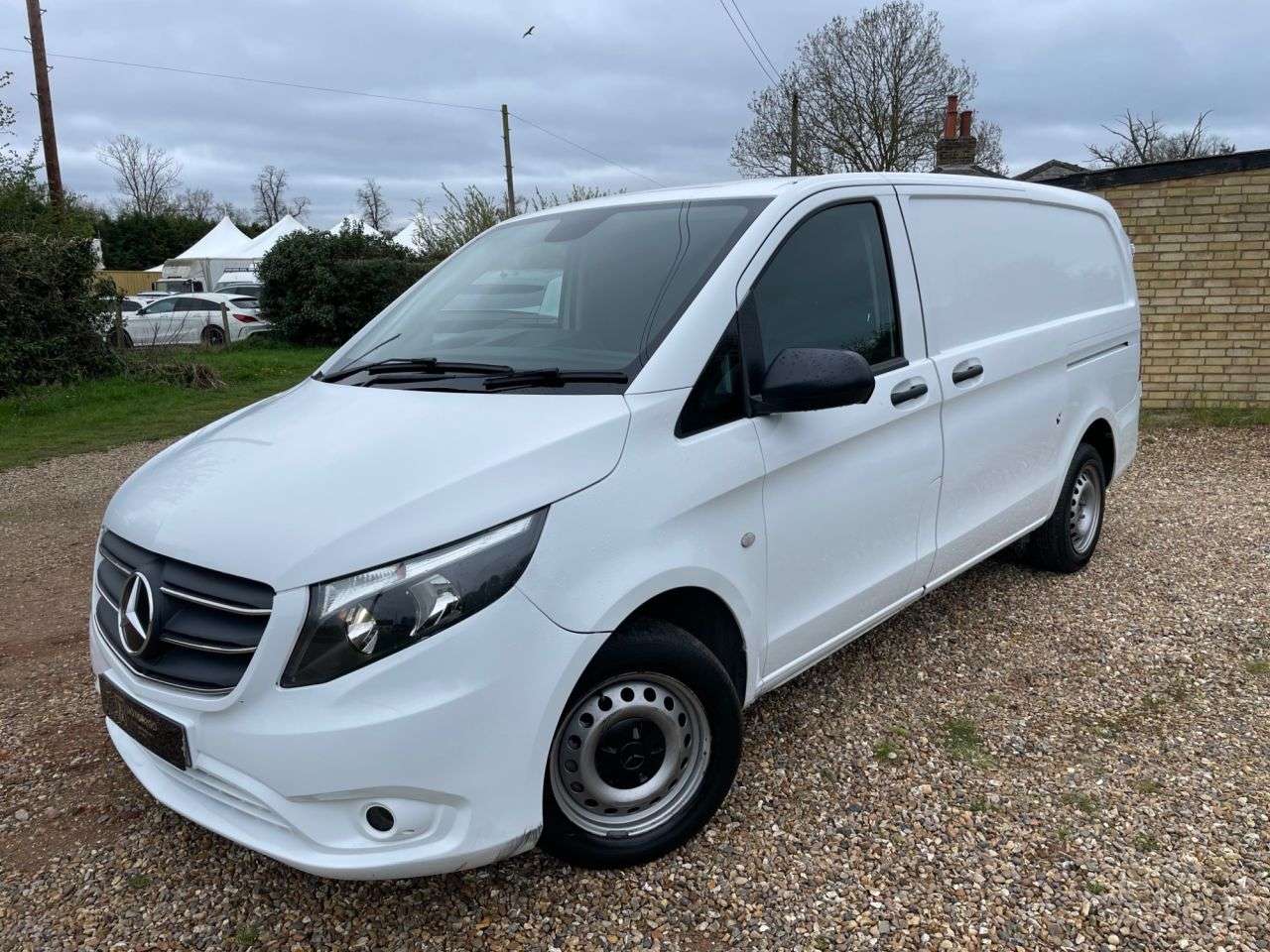 A 2020 MERCEDES-BENZ VITO 1.7 114 CDI Progressive Panel Van 5dr Diesel Manual FWD L2 Euro 6 (s/s) (LW A 2020 MERCEDES-BENZ VITO 1.7 114 CDI Progressive Panel Van 5dr Diesel Manual FWD L2 Euro 6 (s/s) (LW