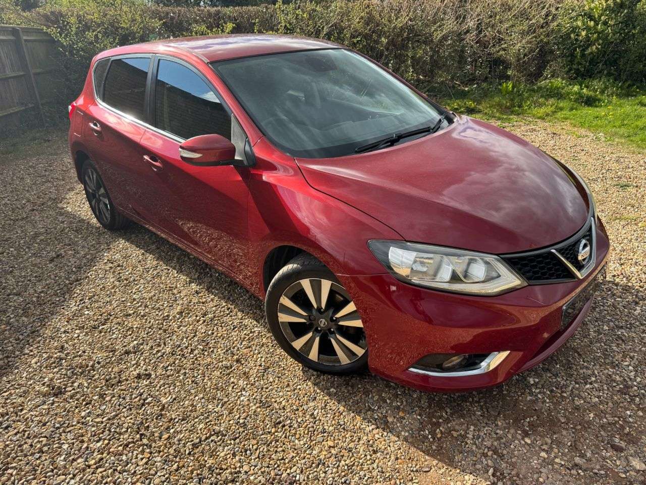 A 2016 NISSAN PULSAR 1.2 DIG-T N-Connecta Hatchback 5dr Petrol Manual Euro 6 (s/s) (115 ps) EURO A 2016 NISSAN PULSAR 1.2 DIG-T N-Connecta Hatchback 5dr Petrol Manual Euro 6 (s/s) (115 ps) EURO