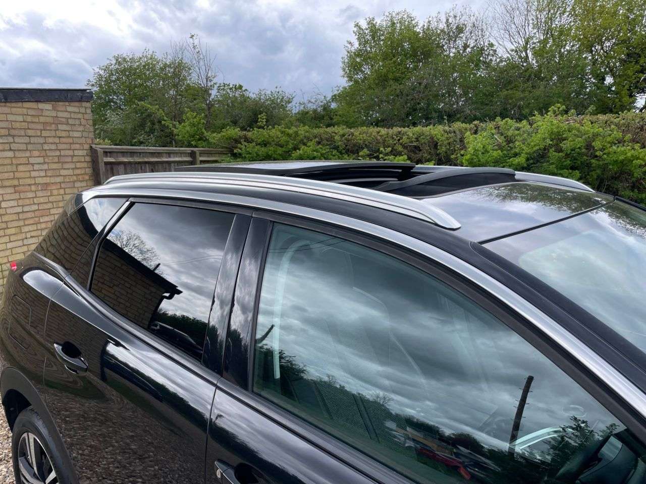 2017 PEUGEOT 3008 2017 PEUGEOT 3008