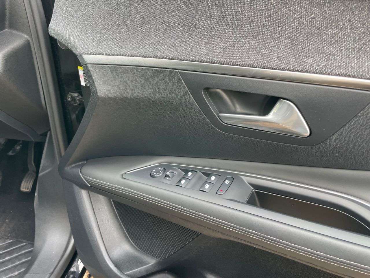 2017 PEUGEOT 3008 2017 PEUGEOT 3008