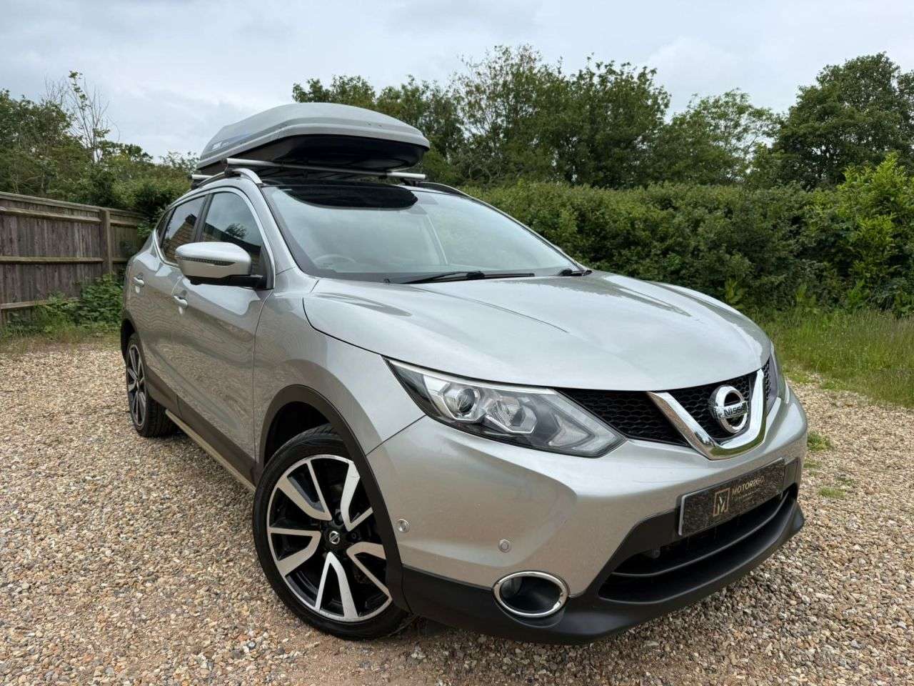 A 2017 NISSAN QASHQAI 1.2 DIG-T Tekna SUV 5dr Petrol XTRON 2WD Euro 6 (s/s) (115 ps) FULL SPEC, N A 2017 NISSAN QASHQAI 1.2 DIG-T Tekna SUV 5dr Petrol XTRON 2WD Euro 6 (s/s) (115 ps) FULL SPEC, N
