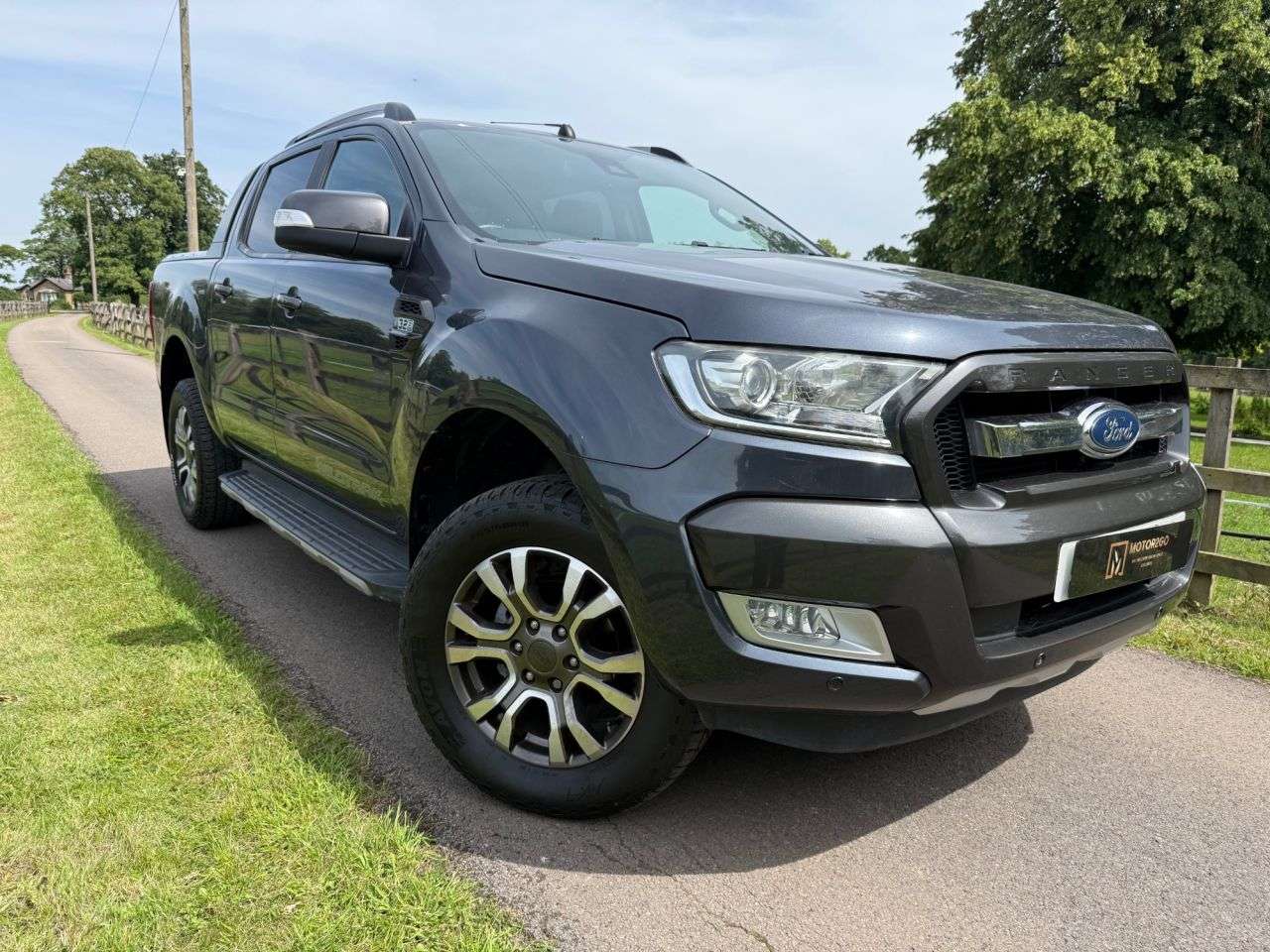 A 2018 FORD RANGER 3.2 TDCi Wildtrak Pickup Double Cab 4dr Diesel Auto 4WD Euro 5 (200 ps) FSH A 2018 FORD RANGER 3.2 TDCi Wildtrak Pickup Double Cab 4dr Diesel Auto 4WD Euro 5 (200 ps) FSH
