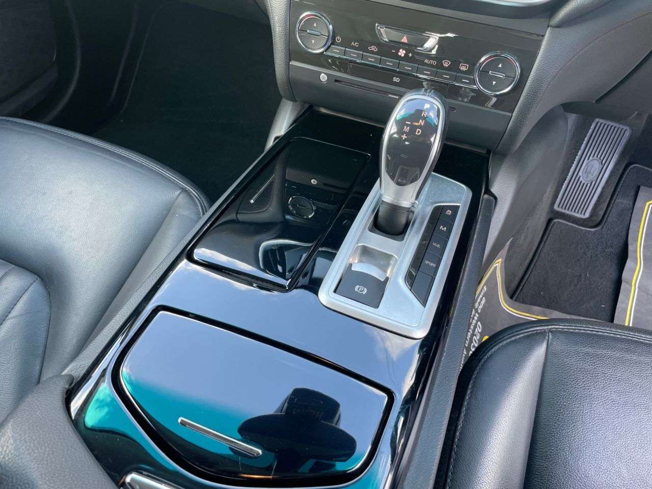 2016 MASERATI GHIBLI 2016 MASERATI GHIBLI