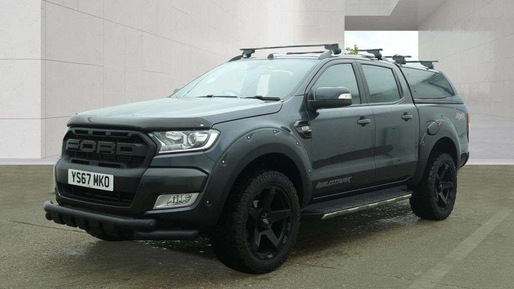 A 2017 FORD RANGER 3.2 TDCi Wildtrak Pickup Double Cab 4dr Diesel Auto 4WD Euro 5 (200 ps) ROO A 2017 FORD RANGER 3.2 TDCi Wildtrak Pickup Double Cab 4dr Diesel Auto 4WD Euro 5 (200 ps) ROO