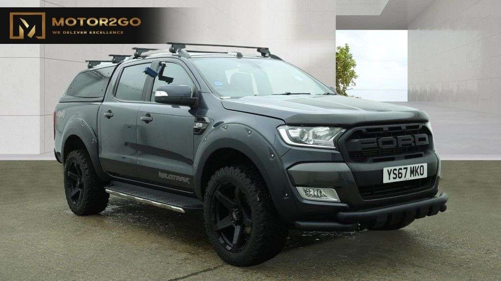 A 2017 FORD RANGER 3.2 TDCi Wildtrak Pickup Double Cab 4dr Diesel Auto 4WD Euro 5 (200 ps) ROO A 2017 FORD RANGER 3.2 TDCi Wildtrak Pickup Double Cab 4dr Diesel Auto 4WD Euro 5 (200 ps) ROO