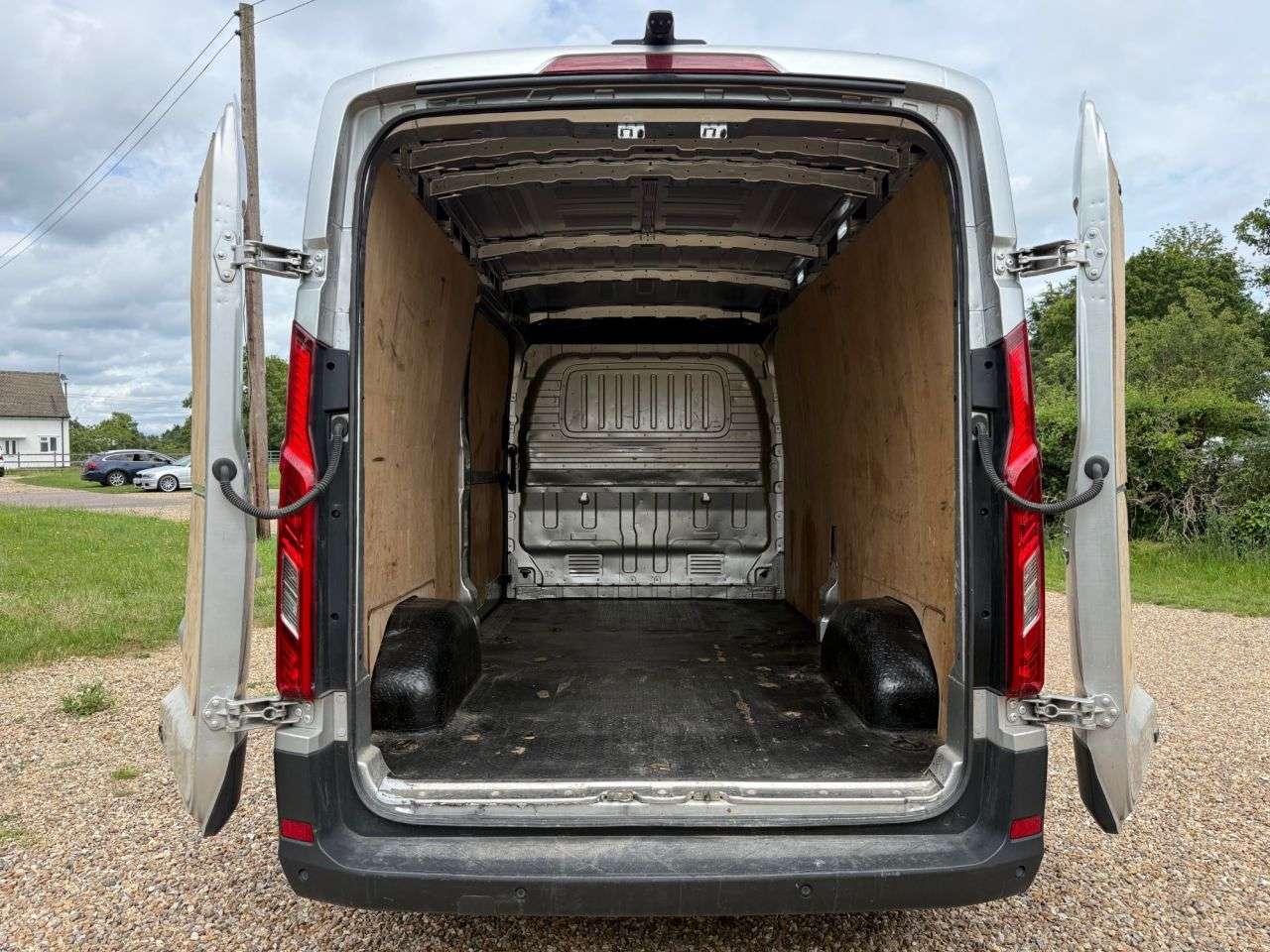 2023 MAXUS DELIVER 9 2023 MAXUS DELIVER 9