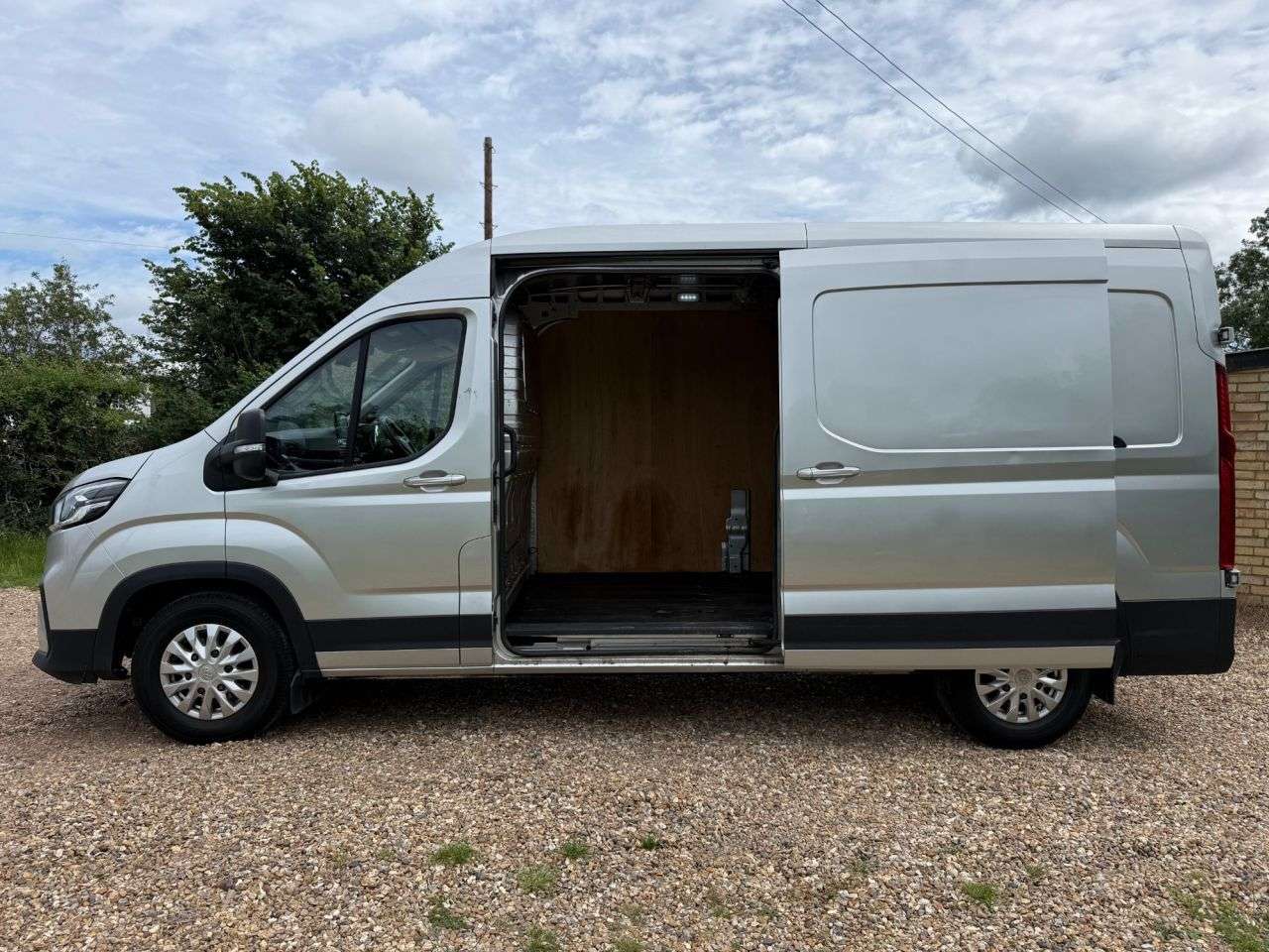 2023 MAXUS DELIVER 9 2023 MAXUS DELIVER 9