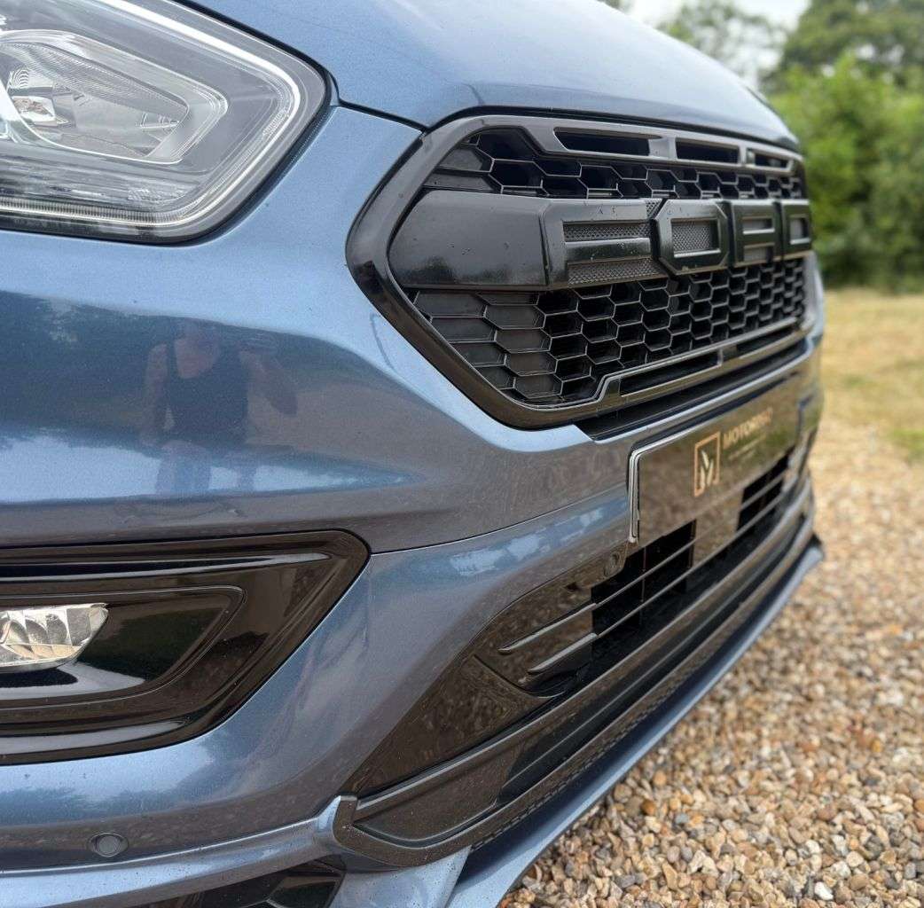 A 2019 FORD TRANSIT CUSTOM 2.0 300 EcoBlue Limited Panel Van 5dr Diesel Manual L2 H1 Euro 6 (s/s) (130 A 2019 FORD TRANSIT CUSTOM 2.0 300 EcoBlue Limited Panel Van 5dr Diesel Manual L2 H1 Euro 6 (s/s) (130