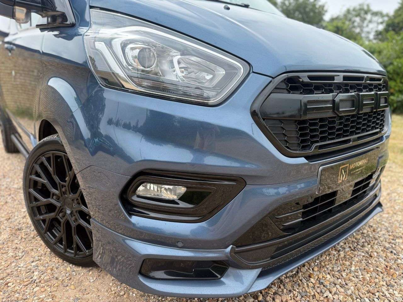 A 2019 FORD TRANSIT CUSTOM 2.0 300 EcoBlue Limited Panel Van 5dr Diesel Manual L2 H1 Euro 6 (s/s) (130 A 2019 FORD TRANSIT CUSTOM 2.0 300 EcoBlue Limited Panel Van 5dr Diesel Manual L2 H1 Euro 6 (s/s) (130
