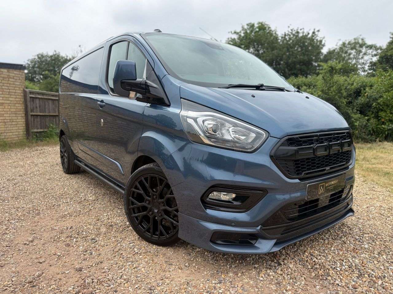A 2019 FORD TRANSIT CUSTOM 2.0 300 EcoBlue Limited Panel Van 5dr Diesel Manual L2 H1 Euro 6 (s/s) (130 A 2019 FORD TRANSIT CUSTOM 2.0 300 EcoBlue Limited Panel Van 5dr Diesel Manual L2 H1 Euro 6 (s/s) (130