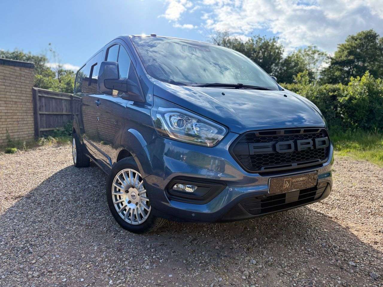 A 2019 FORD TRANSIT CUSTOM 2.0 300 EcoBlue Limited Panel Van 5dr Diesel Auto L2 H1 Euro 6 (s/s) (170 p A 2019 FORD TRANSIT CUSTOM 2.0 300 EcoBlue Limited Panel Van 5dr Diesel Auto L2 H1 Euro 6 (s/s) (170 p