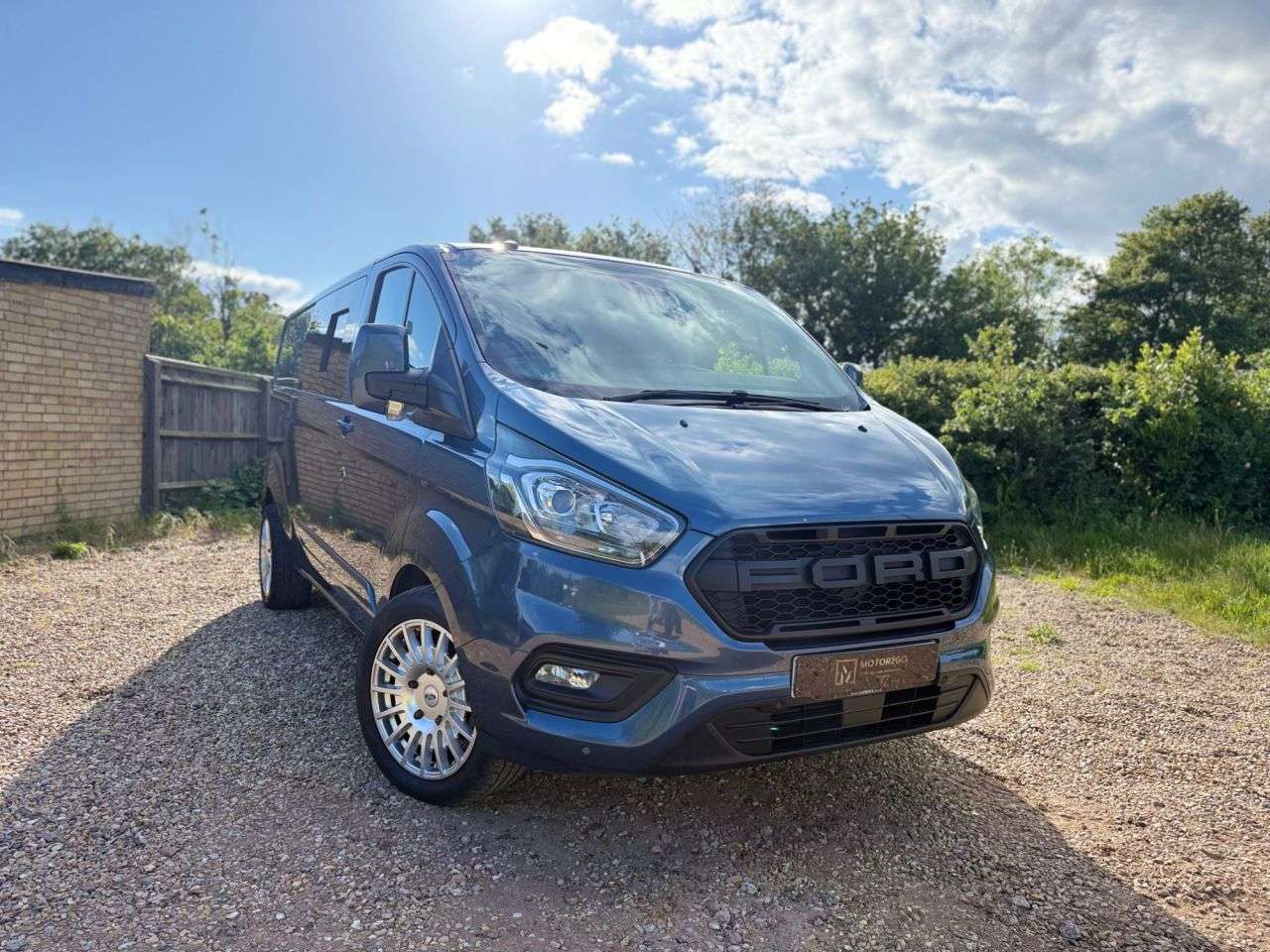 A 2019 FORD TRANSIT CUSTOM 2.0 300 EcoBlue Limited Panel Van 5dr Diesel Auto L2 H1 Euro 6 (s/s) (170 p A 2019 FORD TRANSIT CUSTOM 2.0 300 EcoBlue Limited Panel Van 5dr Diesel Auto L2 H1 Euro 6 (s/s) (170 p