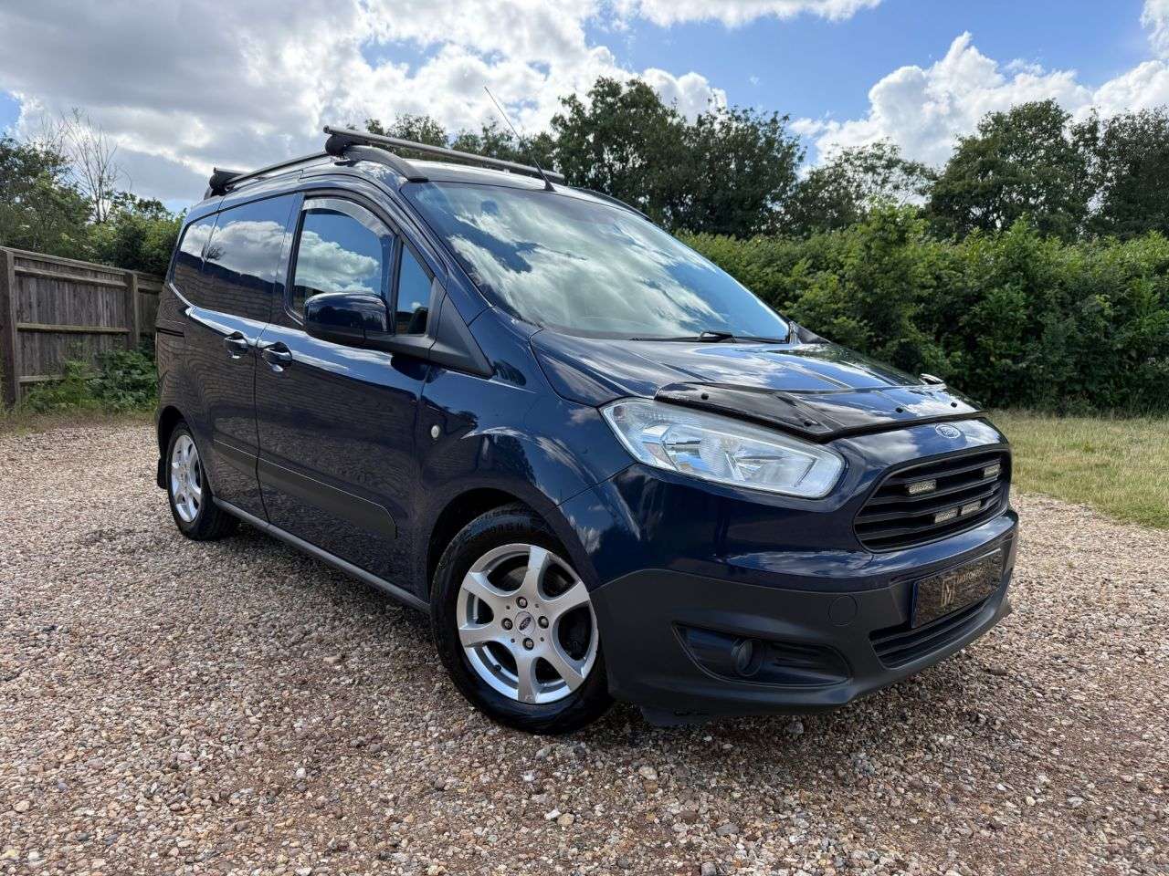 A 2017 FORD TRANSIT COURIER 1.0 EcoBoost Trend Panel Van 5dr Petrol Manual L1 Euro 5 (100 ps) TREND-AC- A 2017 FORD TRANSIT COURIER 1.0 EcoBoost Trend Panel Van 5dr Petrol Manual L1 Euro 5 (100 ps) TREND-AC-