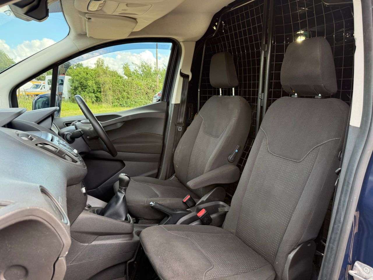 2017 FORD TRANSIT COURIER 2017 FORD TRANSIT COURIER