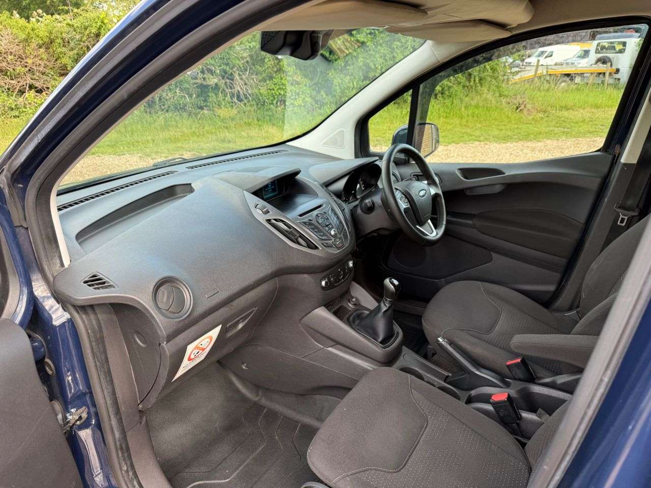2017 FORD TRANSIT COURIER 2017 FORD TRANSIT COURIER