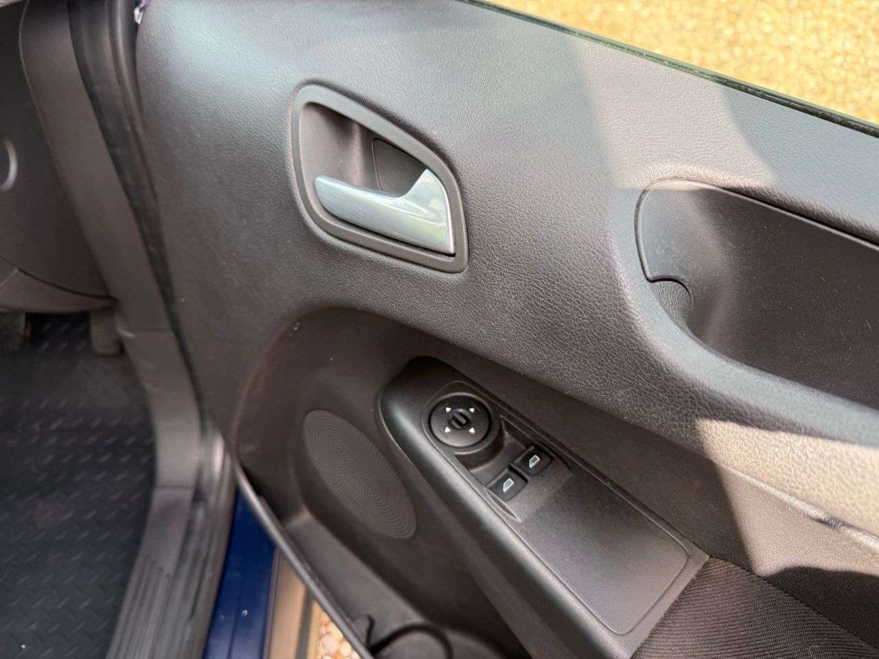 2017 FORD TRANSIT COURIER 2017 FORD TRANSIT COURIER