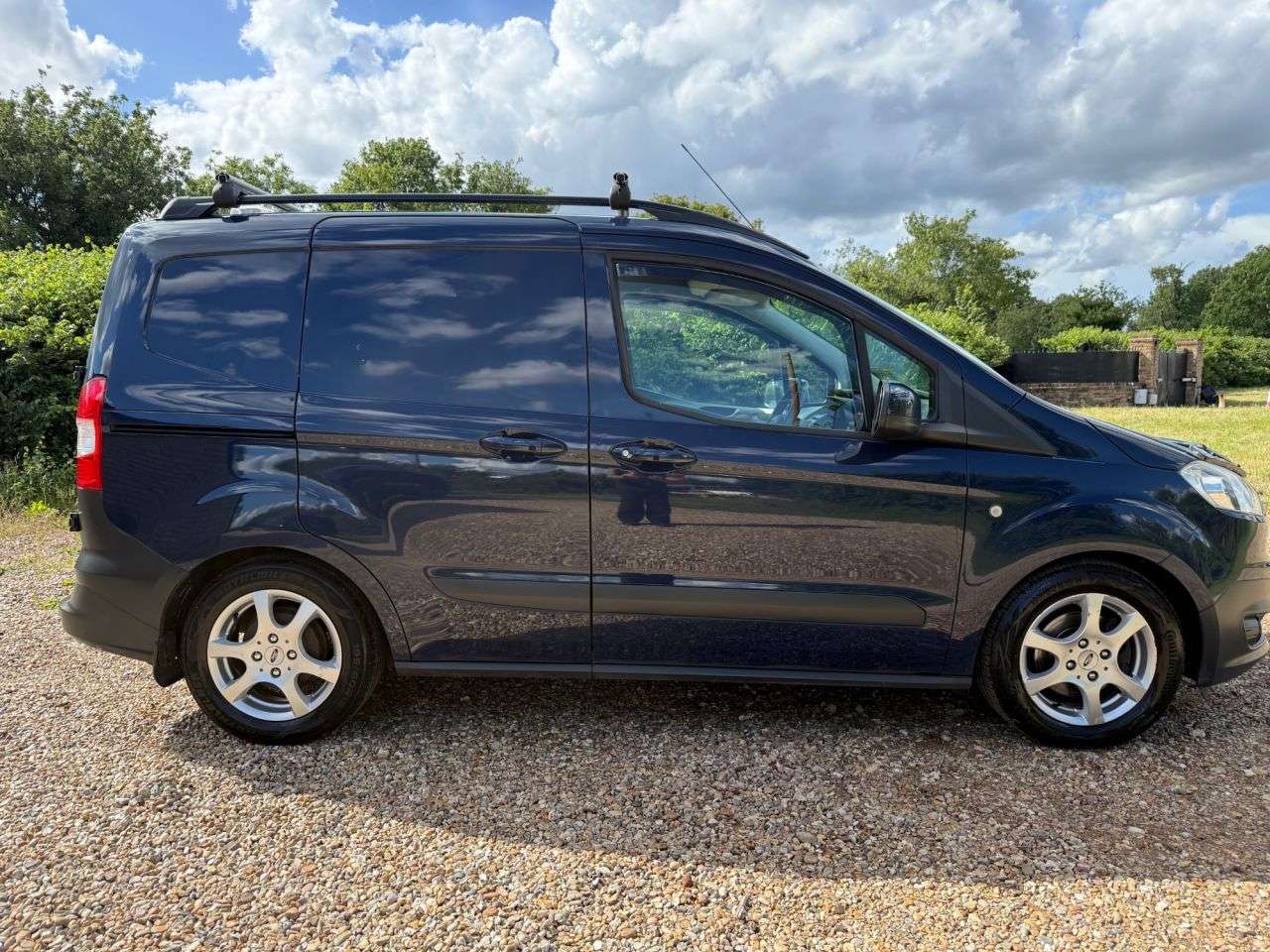 2017 FORD TRANSIT COURIER 2017 FORD TRANSIT COURIER