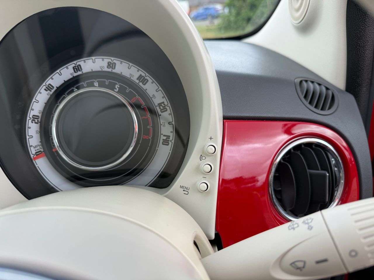 2017 FIAT 500 2017 FIAT 500