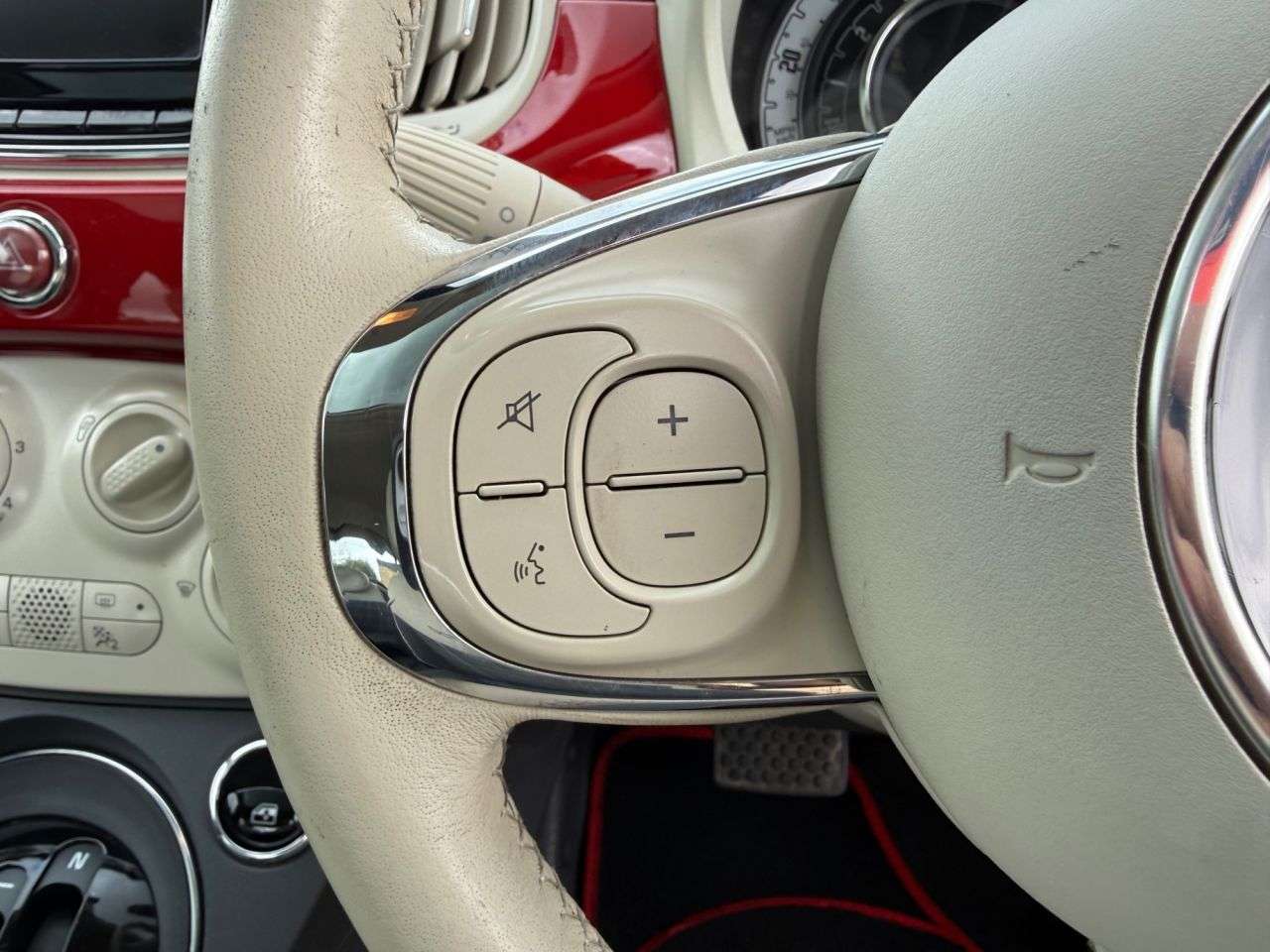 2017 FIAT 500 2017 FIAT 500
