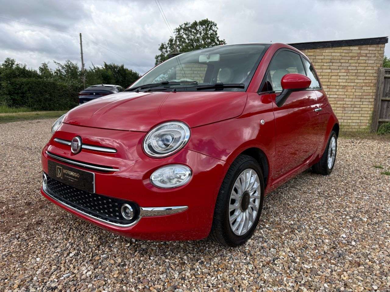 2017 FIAT 500 2017 FIAT 500