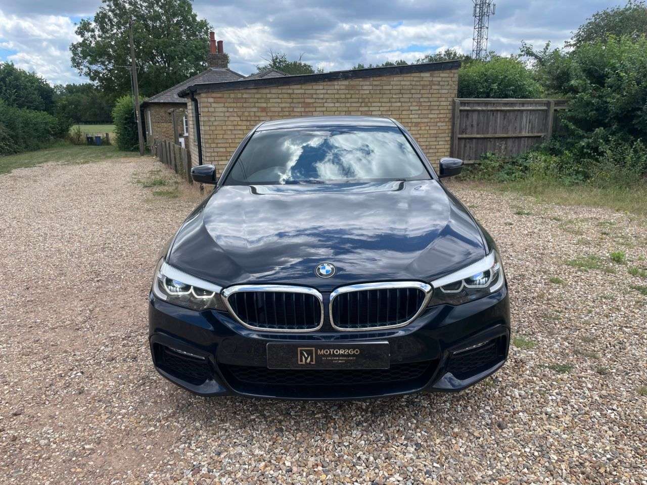 A 2018 BMW 5 SERIES 2.0 520d M Sport Saloon 4dr Diesel Auto Euro 6 (s/s) (190 ps) A 2018 BMW 5 SERIES 2.0 520d M Sport Saloon 4dr Diesel Auto Euro 6 (s/s) (190 ps)