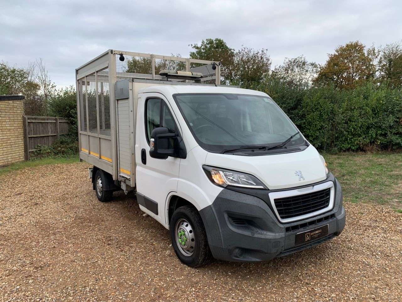 A 2018 PEUGEOT BOXER 2.0 BlueHDi 335 Chassis Cab 2dr Diesel Manual L2 Euro 6 (130 ps) NO VAT-ULE A 2018 PEUGEOT BOXER 2.0 BlueHDi 335 Chassis Cab 2dr Diesel Manual L2 Euro 6 (130 ps) NO VAT-ULE