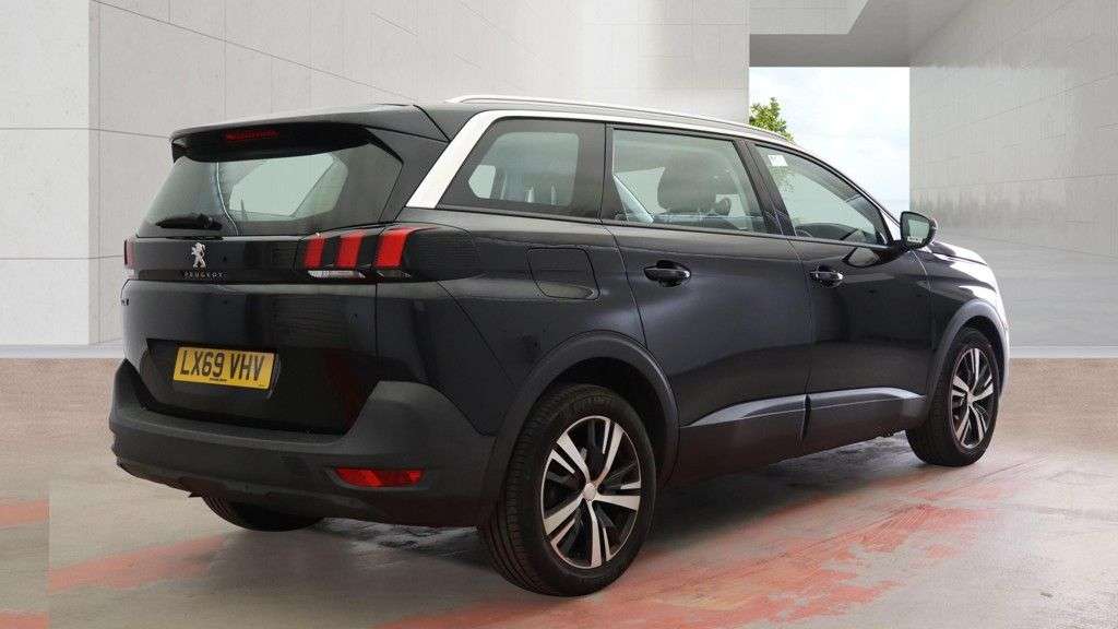 2019 PEUGEOT 5008 2019 PEUGEOT 5008