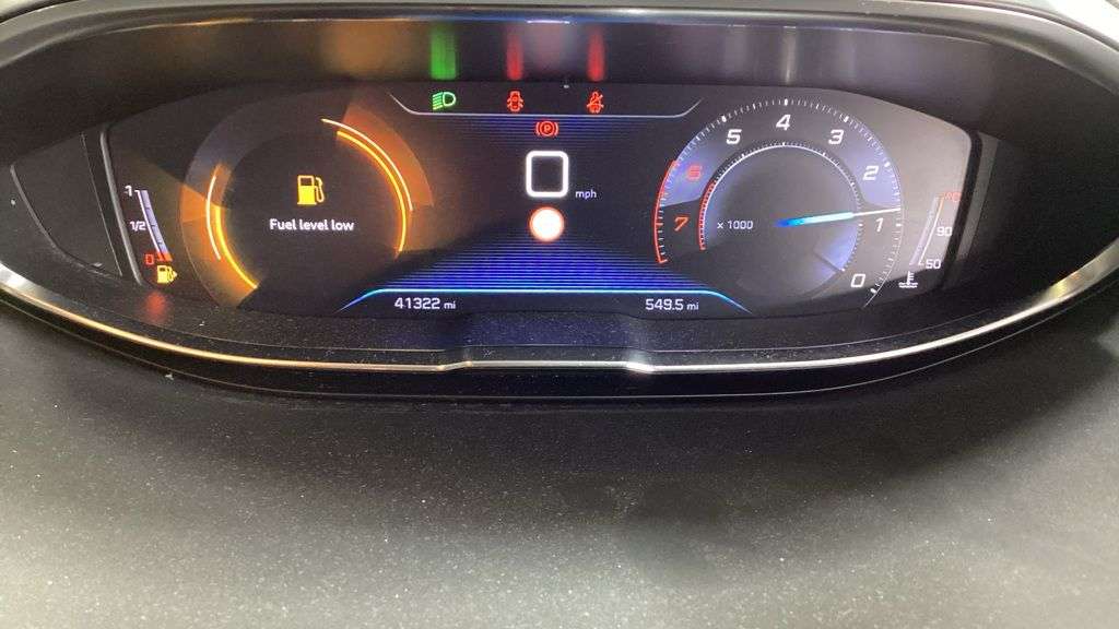 2019 PEUGEOT 5008 2019 PEUGEOT 5008