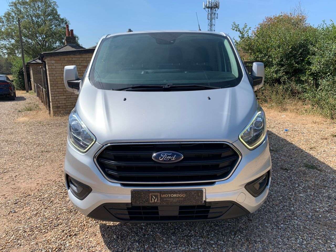 A 2021 FORD TRANSIT CUSTOM 2.0 300 EcoBlue Limited Panel Van 5dr Diesel Auto L2 H1 Euro 6 (s/s) (130 p A 2021 FORD TRANSIT CUSTOM 2.0 300 EcoBlue Limited Panel Van 5dr Diesel Auto L2 H1 Euro 6 (s/s) (130 p