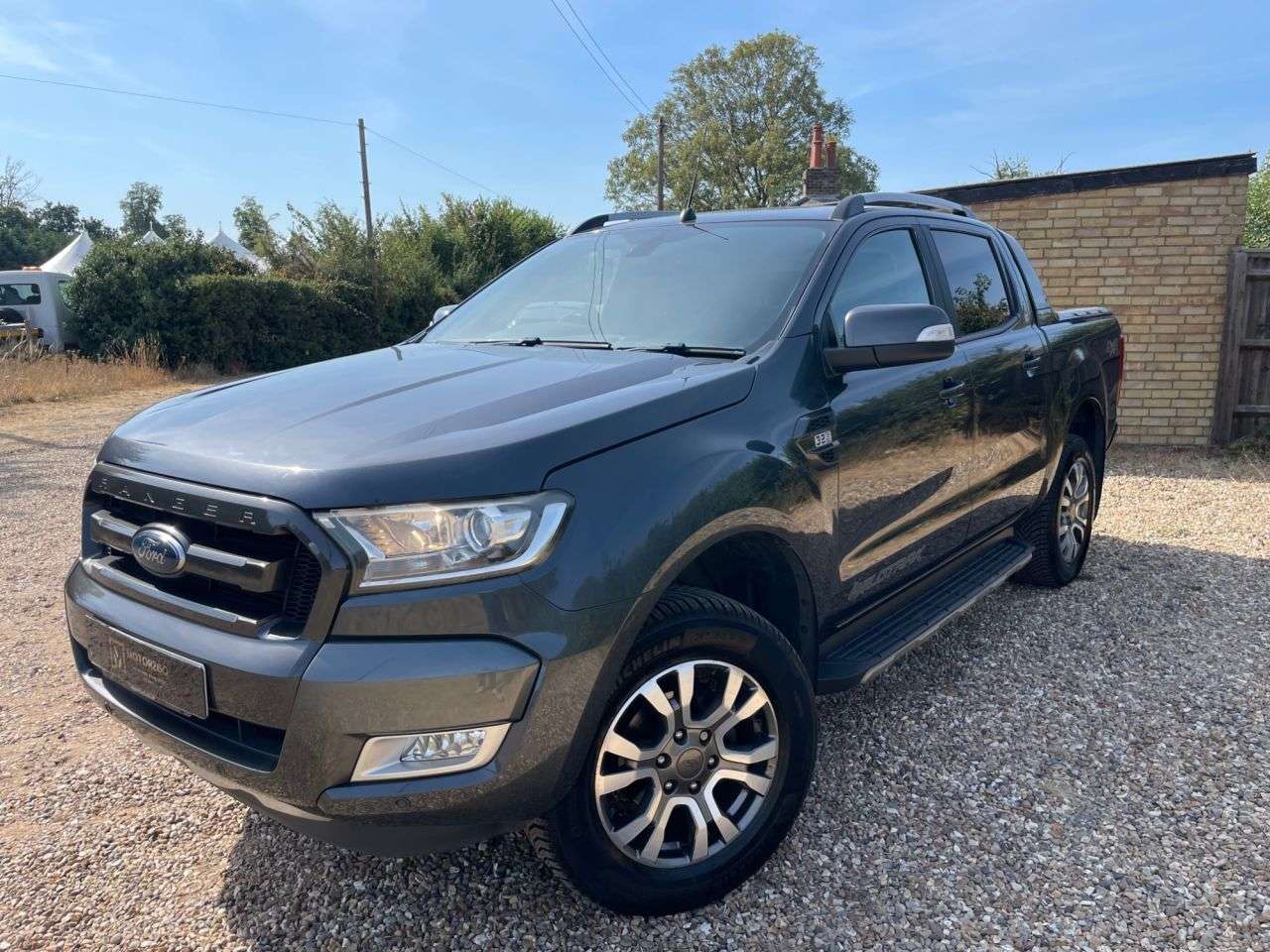 A 2017 FORD RANGER 3.2 TDCi Wildtrak Pickup Double Cab 4dr Diesel Auto 4WD Euro 5 (200 ps) NAV A 2017 FORD RANGER 3.2 TDCi Wildtrak Pickup Double Cab 4dr Diesel Auto 4WD Euro 5 (200 ps) NAV