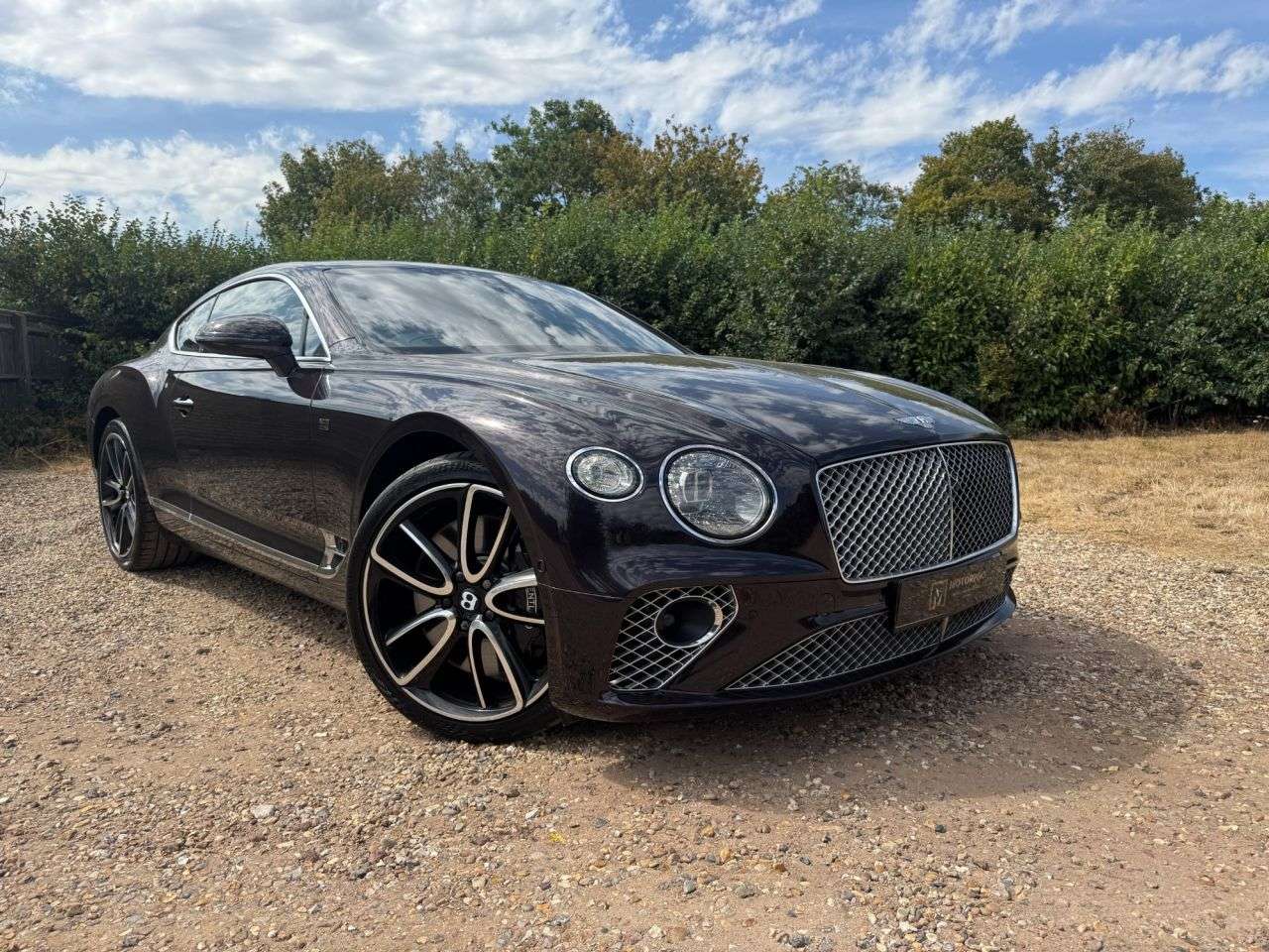A 2018 BENTLEY CONTINENTAL 6.0 W12 GT Coupe 2dr Petrol Auto 4WD Euro 6 (635 ps) BENTLEY WARRANTY TILL A 2018 BENTLEY CONTINENTAL 6.0 W12 GT Coupe 2dr Petrol Auto 4WD Euro 6 (635 ps) BENTLEY WARRANTY TILL