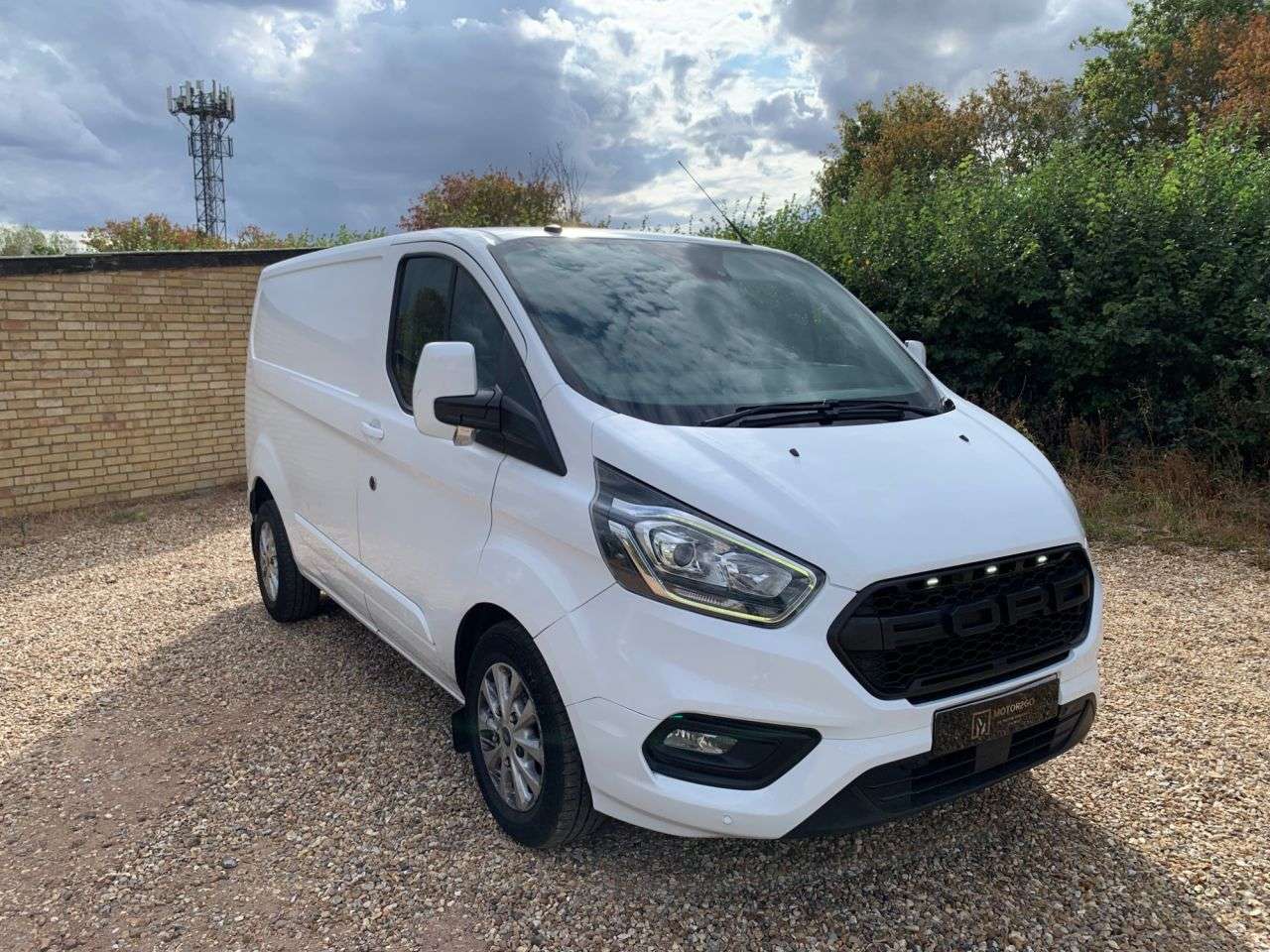 A 2019 FORD TRANSIT CUSTOM 2.0 280 EcoBlue Limited Panel Van 5dr Diesel Auto L1 H1 Euro 6 (s/s) (130 p A 2019 FORD TRANSIT CUSTOM 2.0 280 EcoBlue Limited Panel Van 5dr Diesel Auto L1 H1 Euro 6 (s/s) (130 p