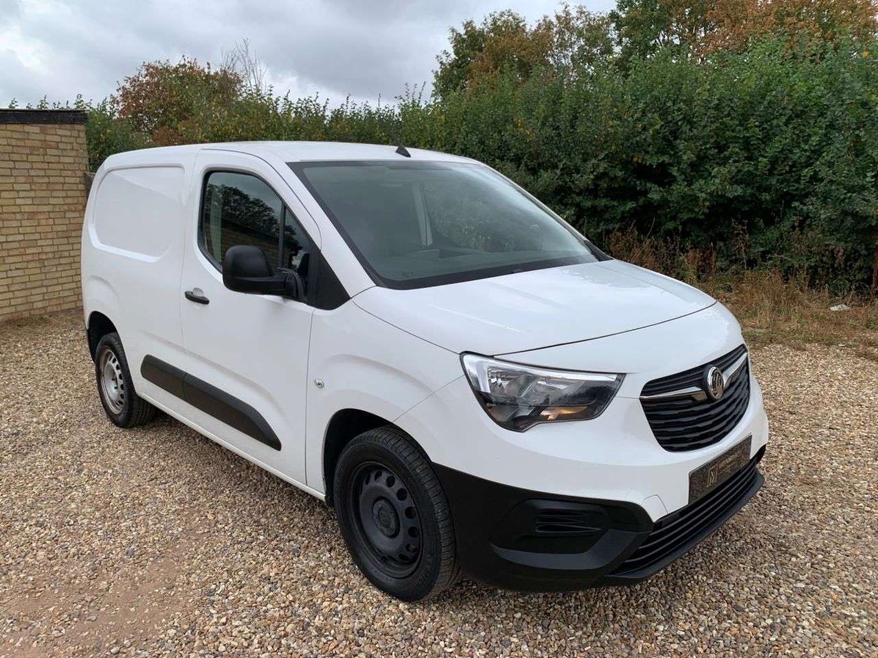 A 2021 VAUXHALL COMBO 1.5 Turbo D 2300 Dynamic Panel Van 4dr Diesel Manual L1 H1 Euro 6 (100 ps) A 2021 VAUXHALL COMBO 1.5 Turbo D 2300 Dynamic Panel Van 4dr Diesel Manual L1 H1 Euro 6 (100 ps)