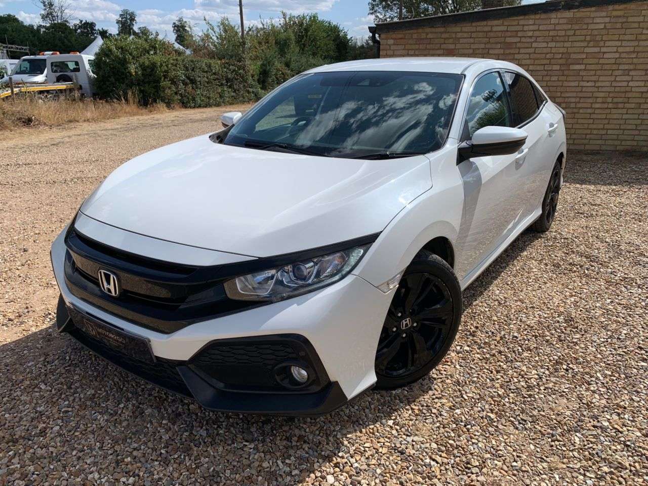 A 2018 HONDA CIVIC 1.0 VTEC Turbo SR Hatchback 5dr Petrol Manual Euro 6 (s/s) (126 ps) ULEZ-TU A 2018 HONDA CIVIC 1.0 VTEC Turbo SR Hatchback 5dr Petrol Manual Euro 6 (s/s) (126 ps) ULEZ-TU