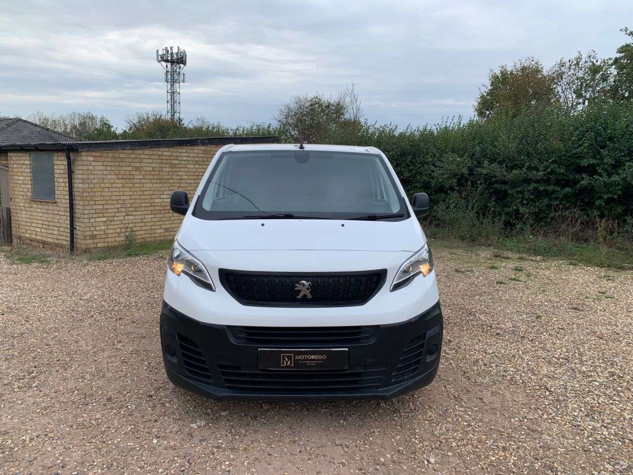 A 2022 PEUGEOT EXPERT 2.0 BlueHDi 1400 Professional Premium Standard Panel Van 6dr Diesel Manual A 2022 PEUGEOT EXPERT 2.0 BlueHDi 1400 Professional Premium Standard Panel Van 6dr Diesel Manual