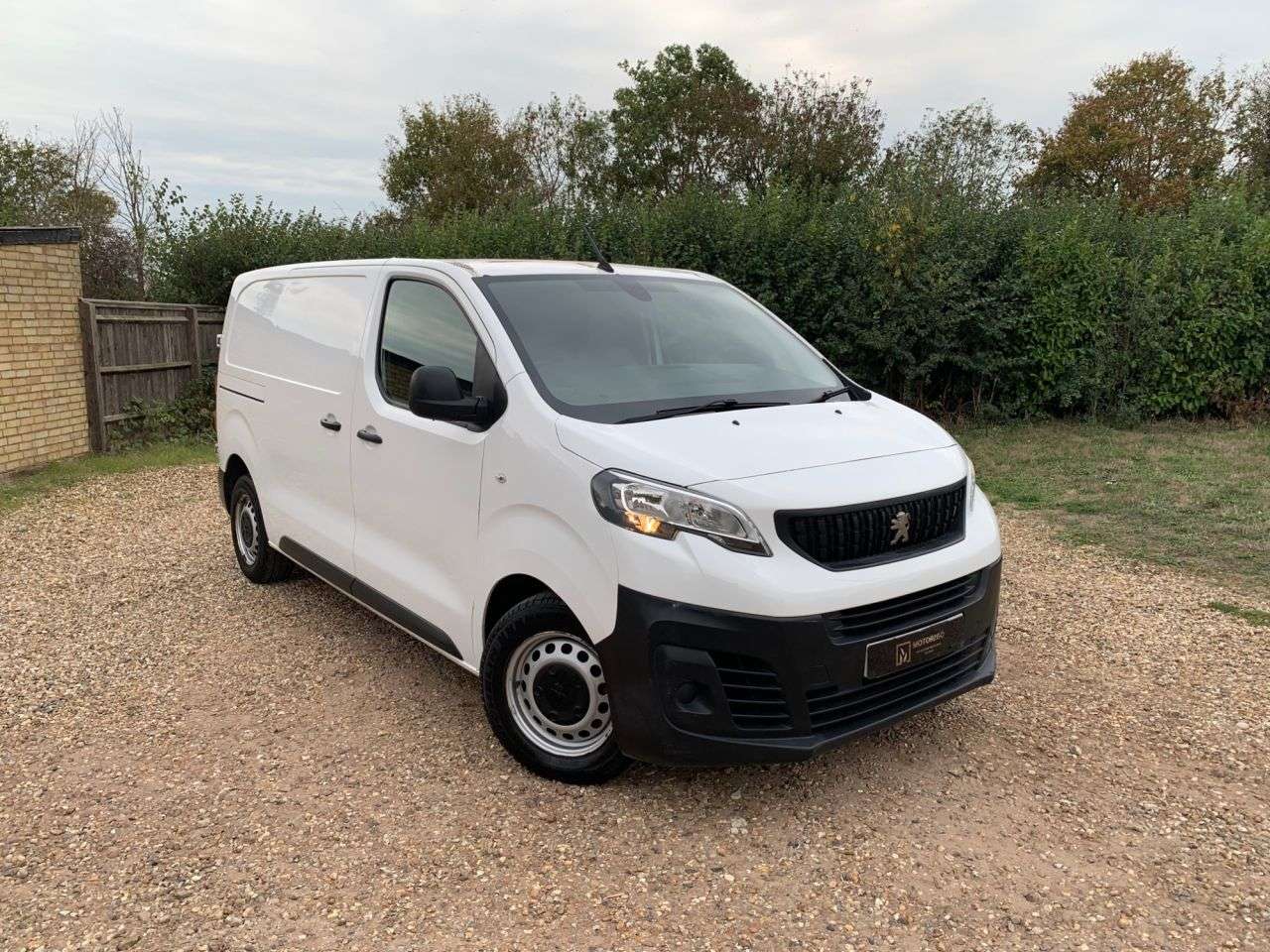 A 2022 PEUGEOT EXPERT 2.0 BlueHDi 1400 Professional Premium Standard Panel Van 6dr Diesel Manual A 2022 PEUGEOT EXPERT 2.0 BlueHDi 1400 Professional Premium Standard Panel Van 6dr Diesel Manual