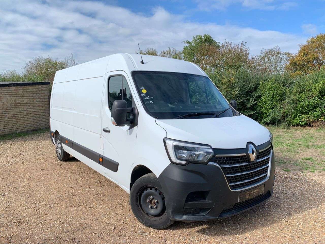 A 2022 RENAULT MASTER 2.3 dCi 35 Business+ Panel Van 4dr Diesel Manual FWD LWB Medium Roof Euro 6 A 2022 RENAULT MASTER 2.3 dCi 35 Business+ Panel Van 4dr Diesel Manual FWD LWB Medium Roof Euro 6