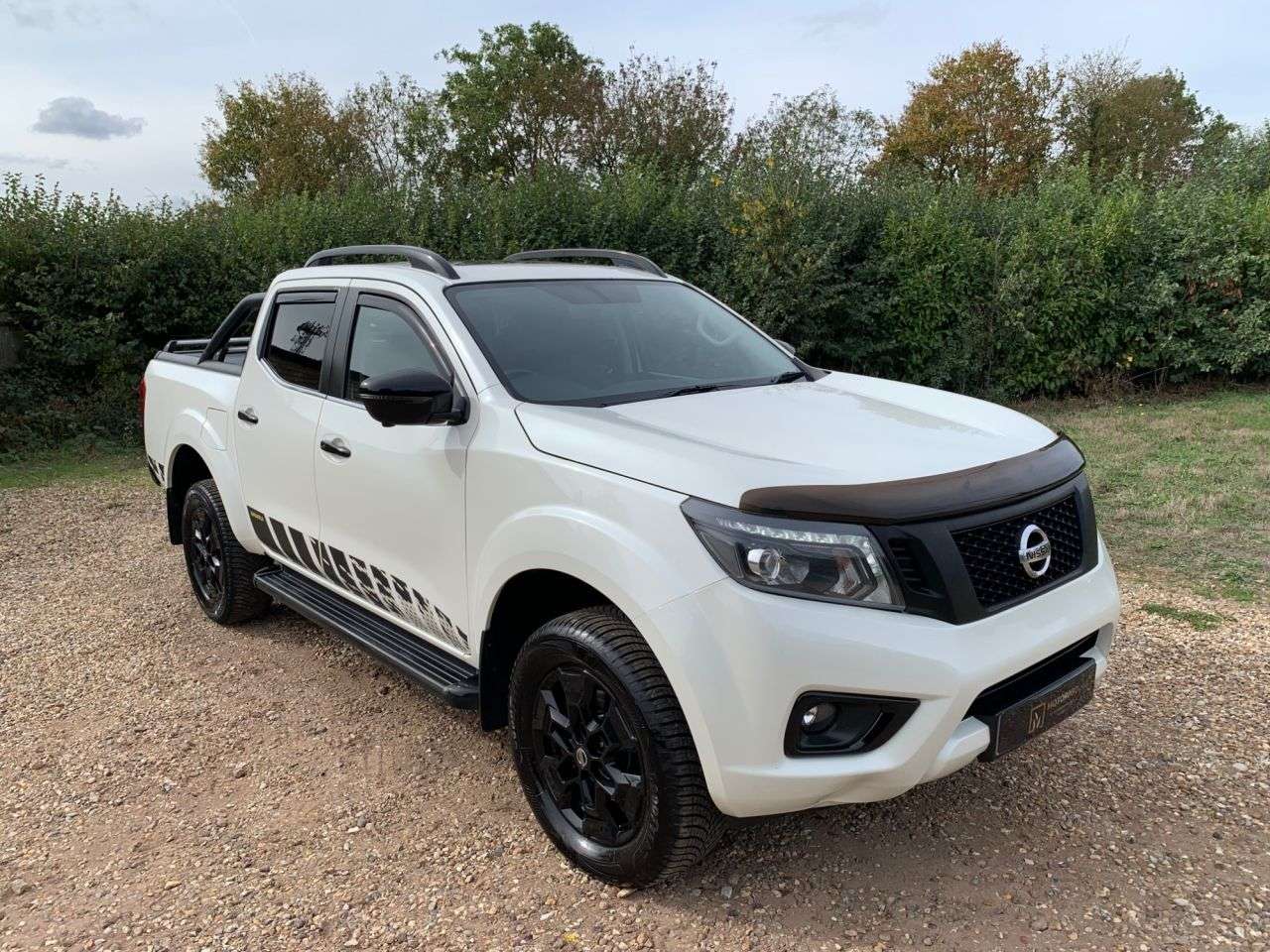 A 2019 NISSAN NAVARA 2.3 dCi N-Guard Pickup Double Cab 4dr Diesel Manual 4WD Euro 6 (s/s) (190 p A 2019 NISSAN NAVARA 2.3 dCi N-Guard Pickup Double Cab 4dr Diesel Manual 4WD Euro 6 (s/s) (190 p