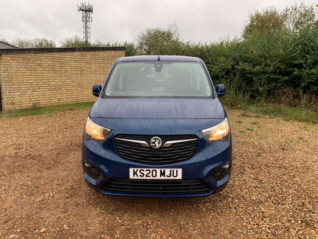 A 2020 VAUXHALL COMBO LIFE 1.5 Turbo D BlueInjection Energy MPV 5dr Diesel Manual Euro 6 (s/s) (7 Seat A 2020 VAUXHALL COMBO LIFE 1.5 Turbo D BlueInjection Energy MPV 5dr Diesel Manual Euro 6 (s/s) (7 Seat