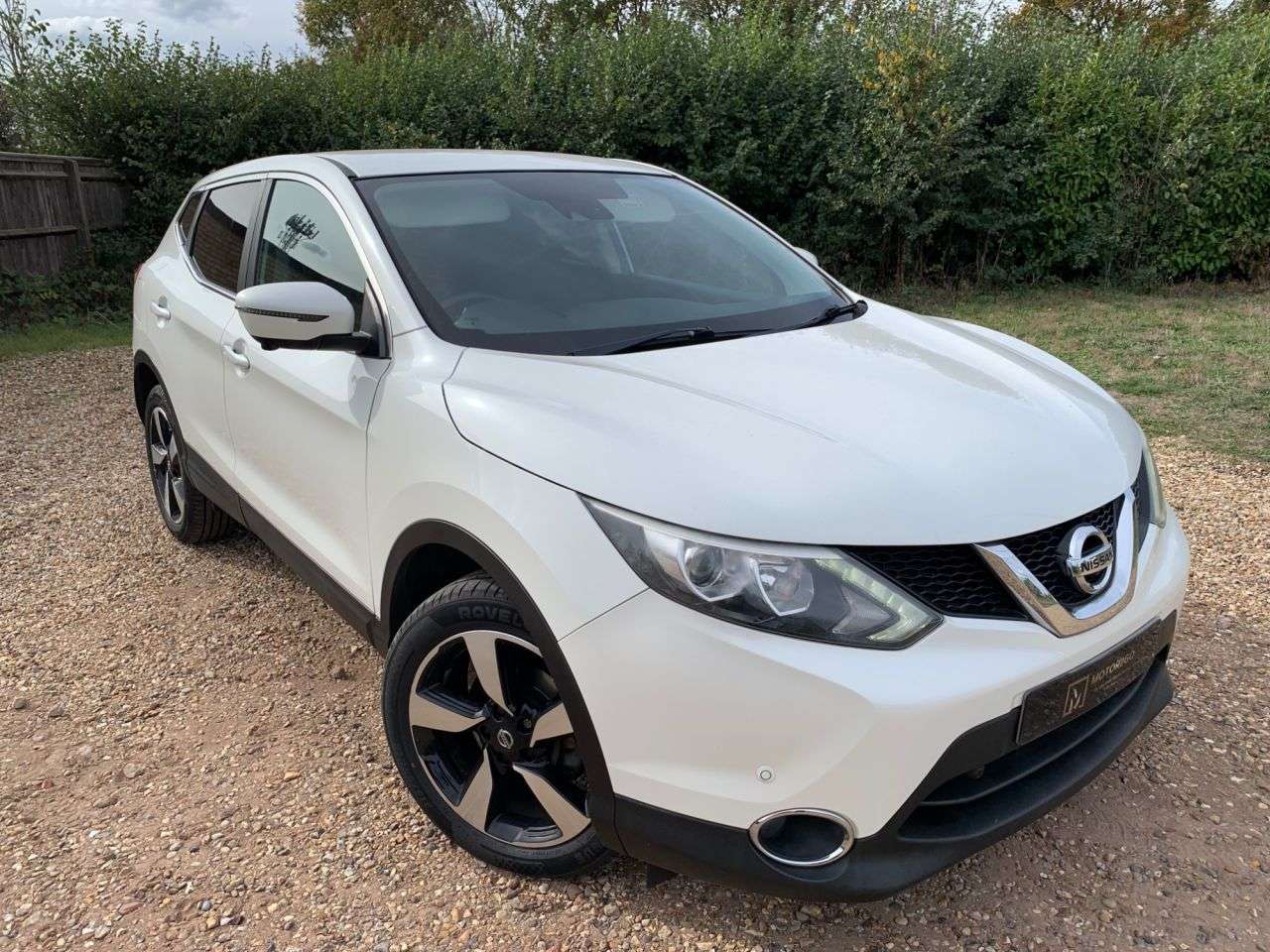 A 2014 NISSAN QASHQAI 1.2 DIG-T n-tec SUV 5dr Petrol Manual 2WD Euro 5 (s/s) (115 ps) EURO 6- PET A 2014 NISSAN QASHQAI 1.2 DIG-T n-tec SUV 5dr Petrol Manual 2WD Euro 5 (s/s) (115 ps) EURO 6- PET