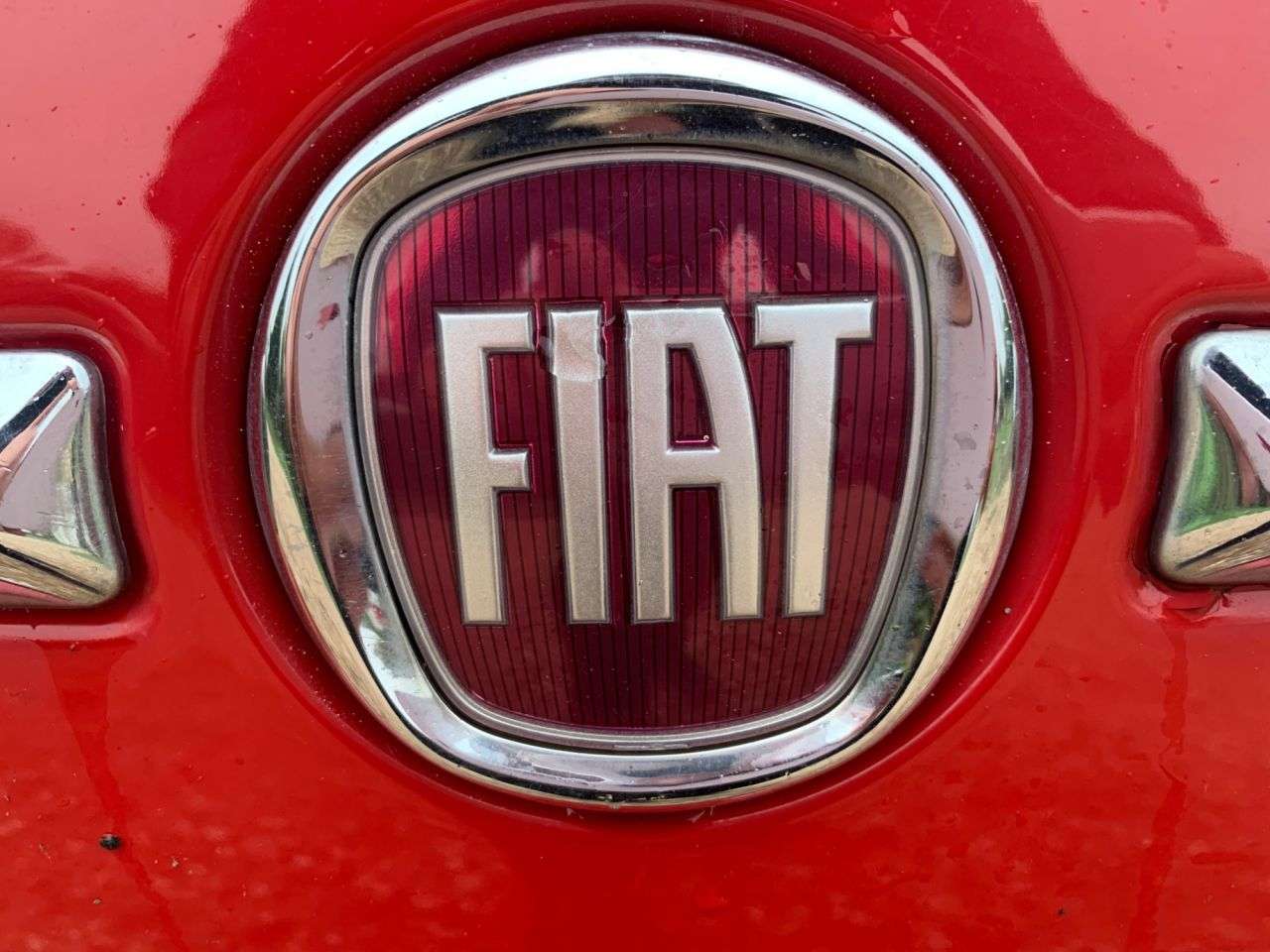 A 2013 FIAT 500 1.2 Lounge Hatchback 3dr Petrol Manual Euro 4 (69 bhp) EURO 6--69BHP--LOUNG A 2013 FIAT 500 1.2 Lounge Hatchback 3dr Petrol Manual Euro 4 (69 bhp) EURO 6--69BHP--LOUNG